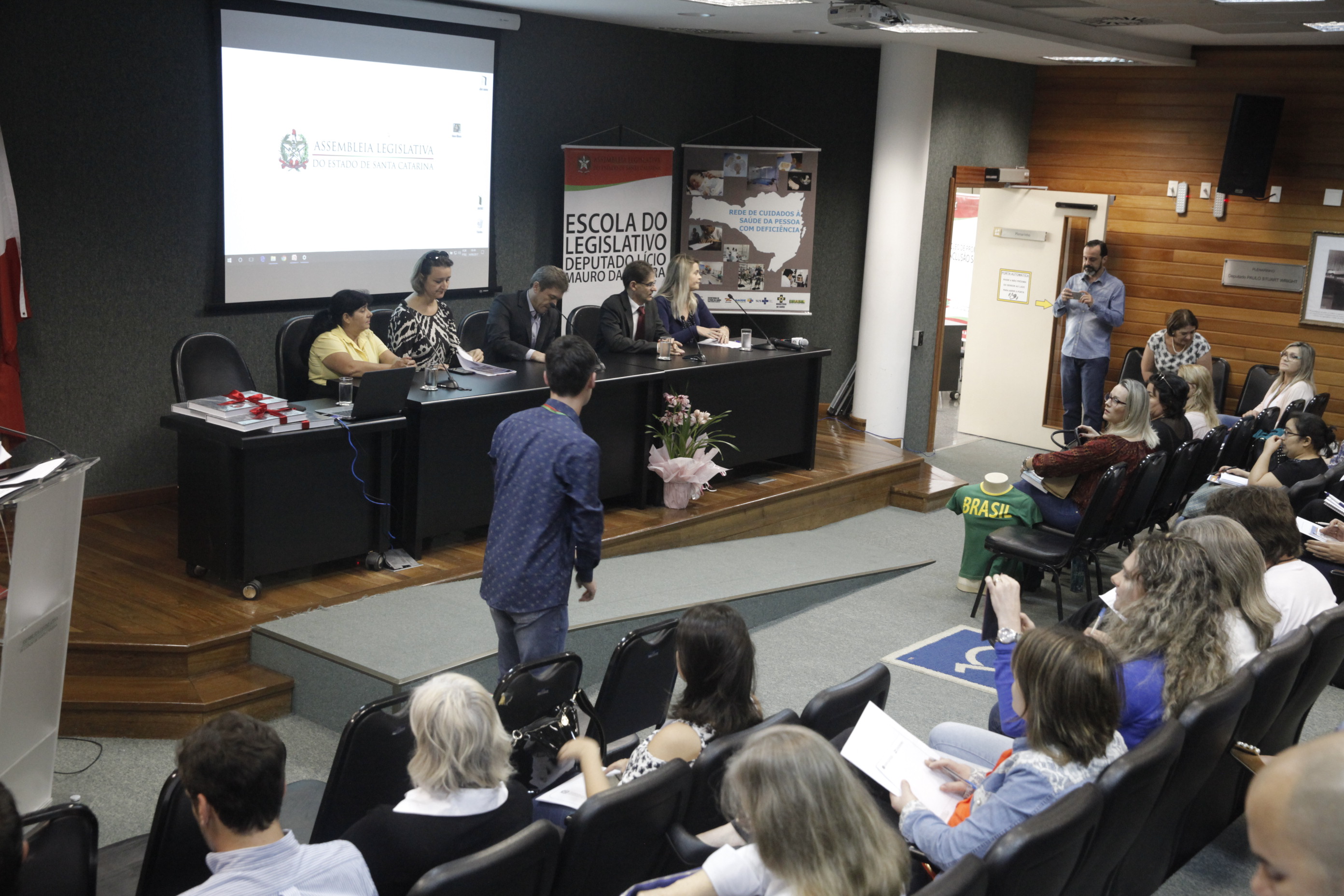 Oficina de Capacitação de Pessoas com Ostomas Intestinais ou Urinárias