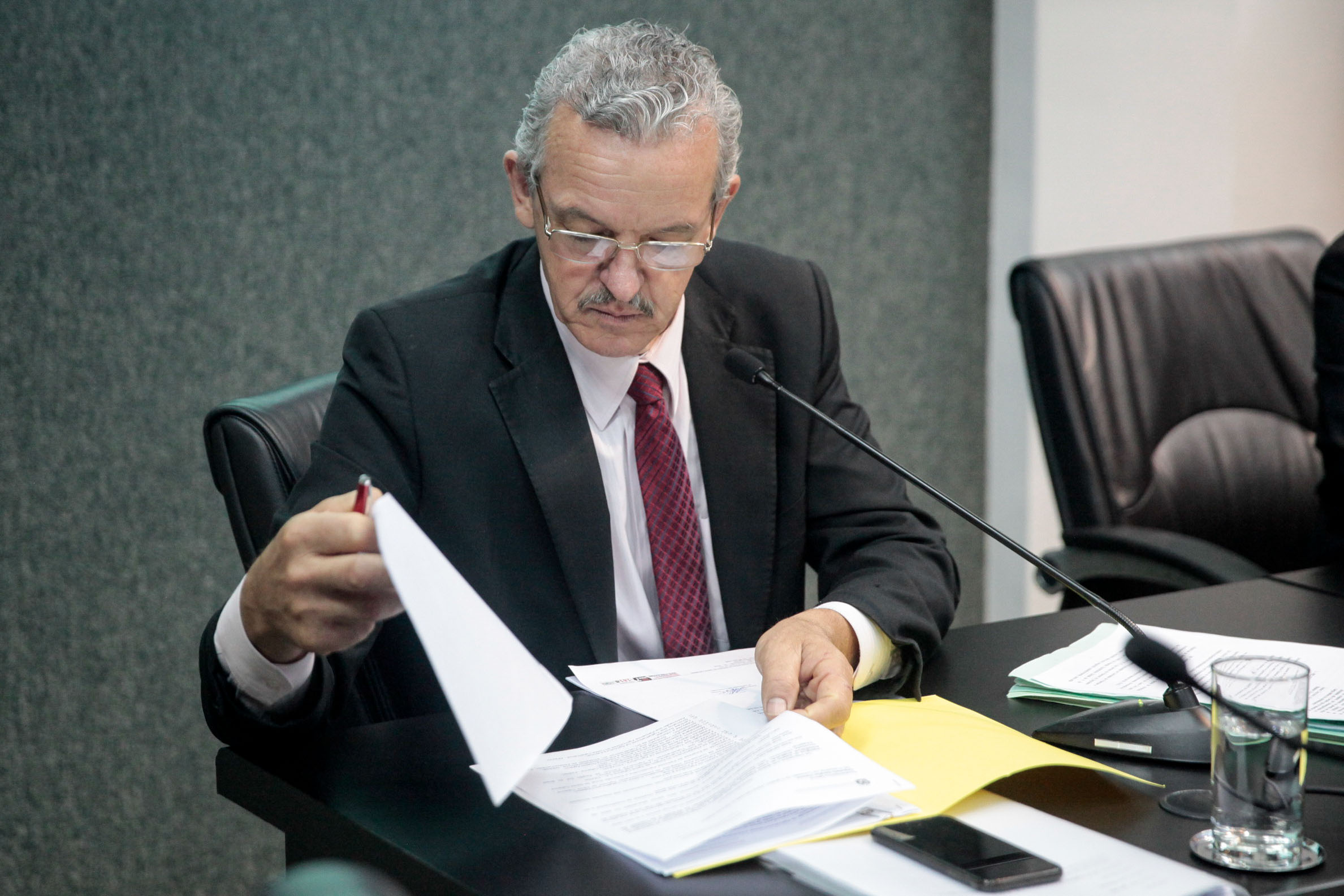 Comissão de Trabalho, Administração e Serviços Públicos.