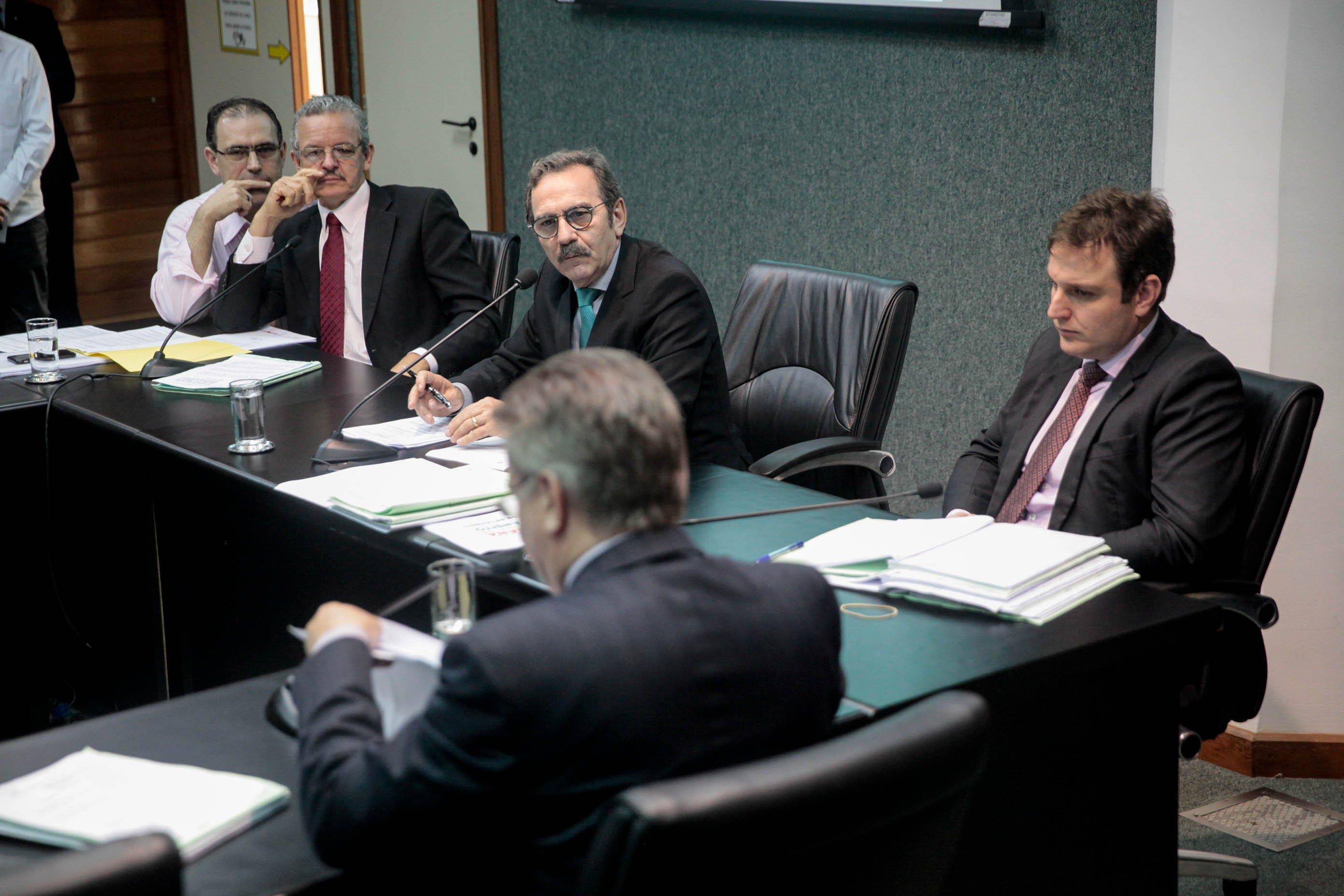 Comissão de Trabalho, Administração e Serviços Públicos.