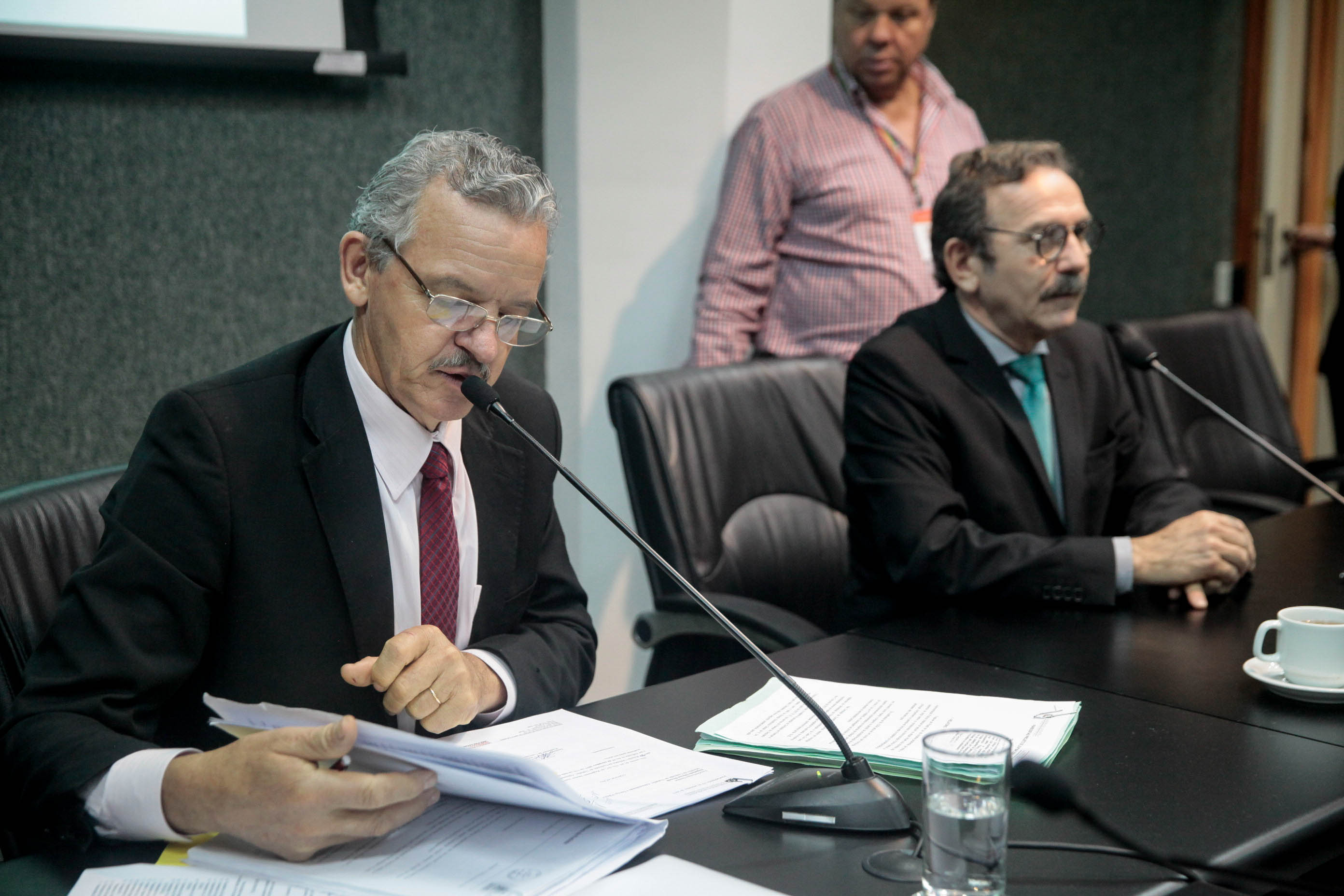Comissão de Trabalho, Administração e Serviços Públicos.