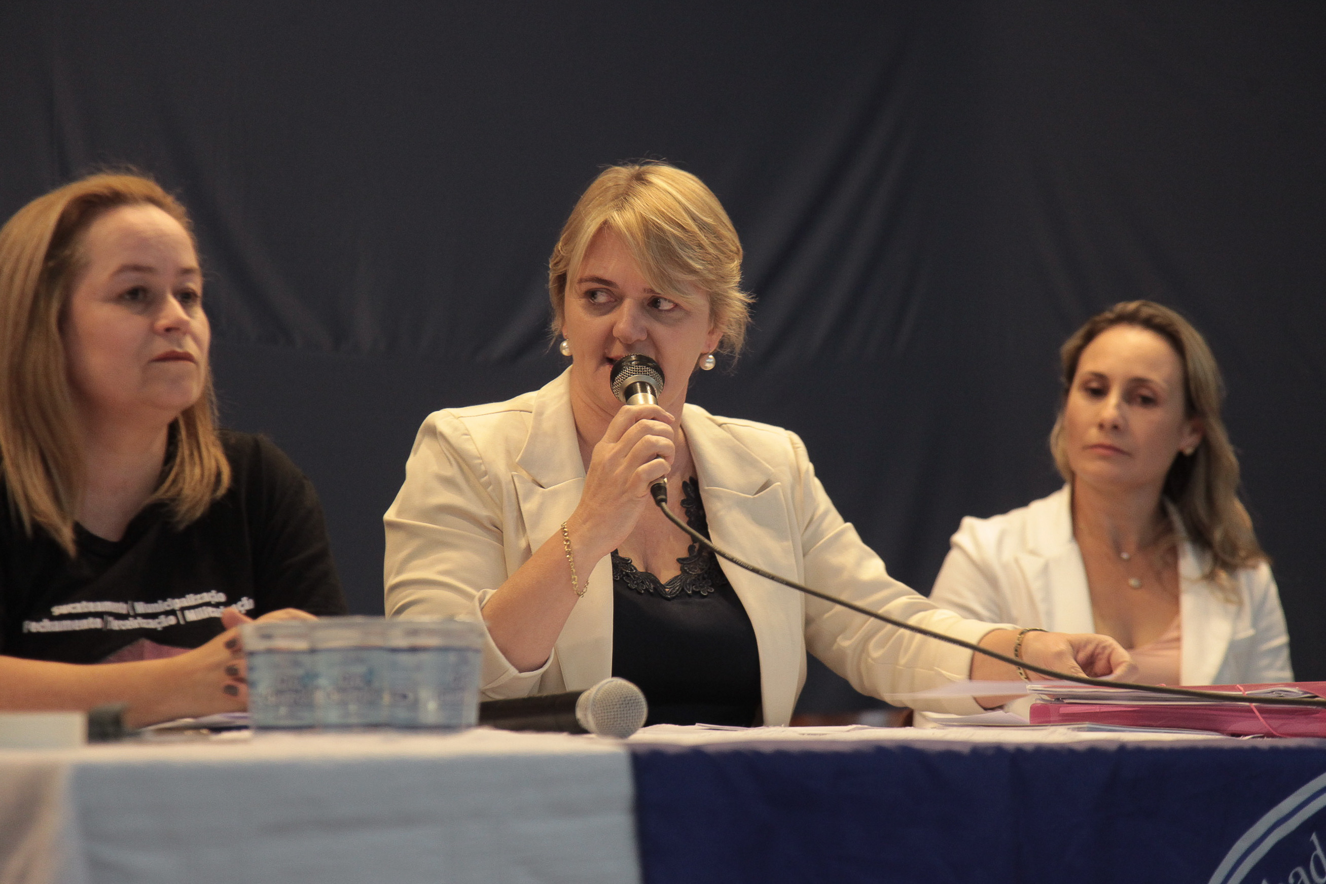Audiência Pública da Comissão de Educação sobre a Municipalização das Escolas da Regional de Criciúma/SC.