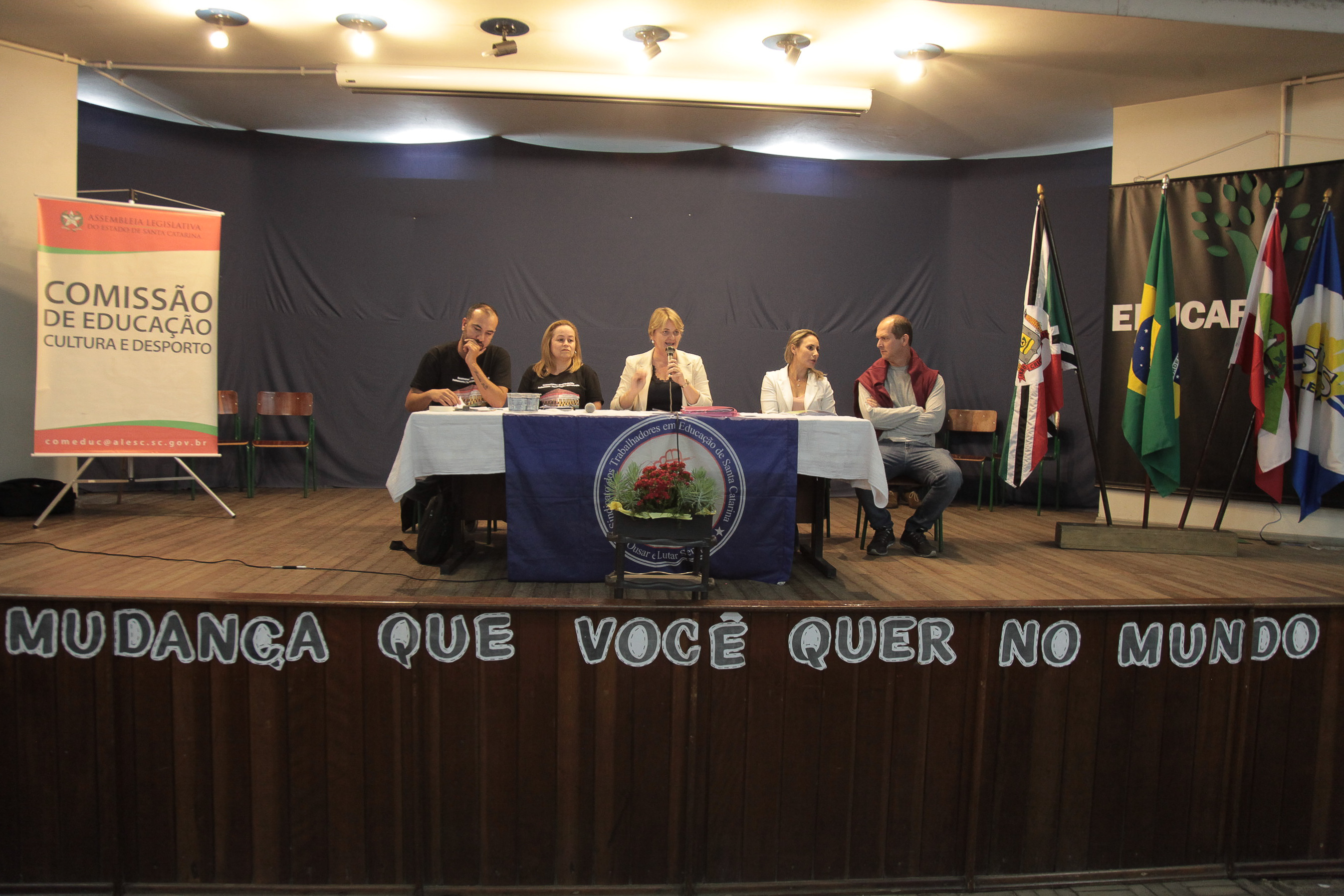 Audiência Pública da Comissão de Educação sobre a Municipalização das Escolas da Regional de Criciúma/SC.