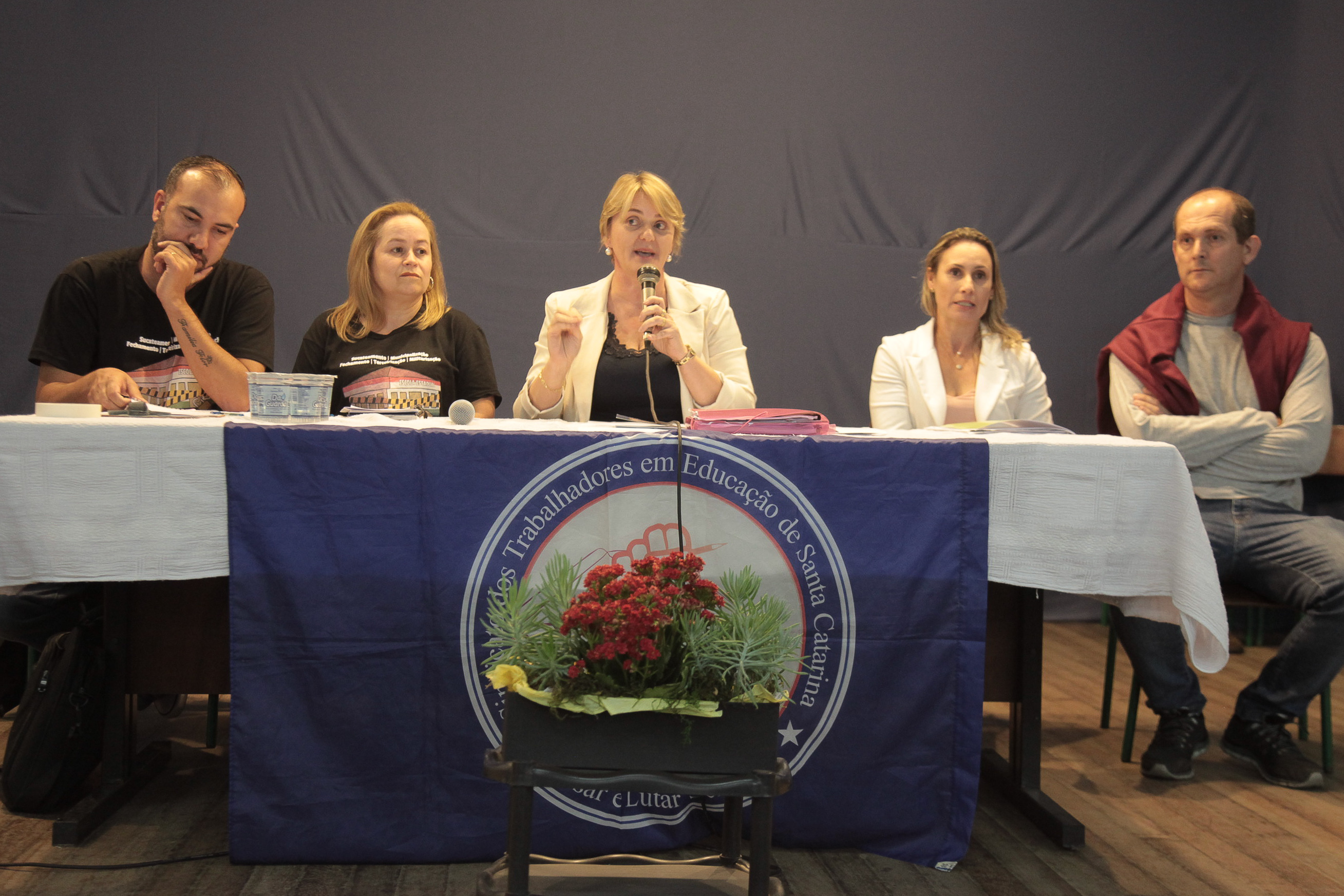 Audiência Pública da Comissão de Educação sobre a Municipalização das Escolas da Regional de Criciúma/SC.