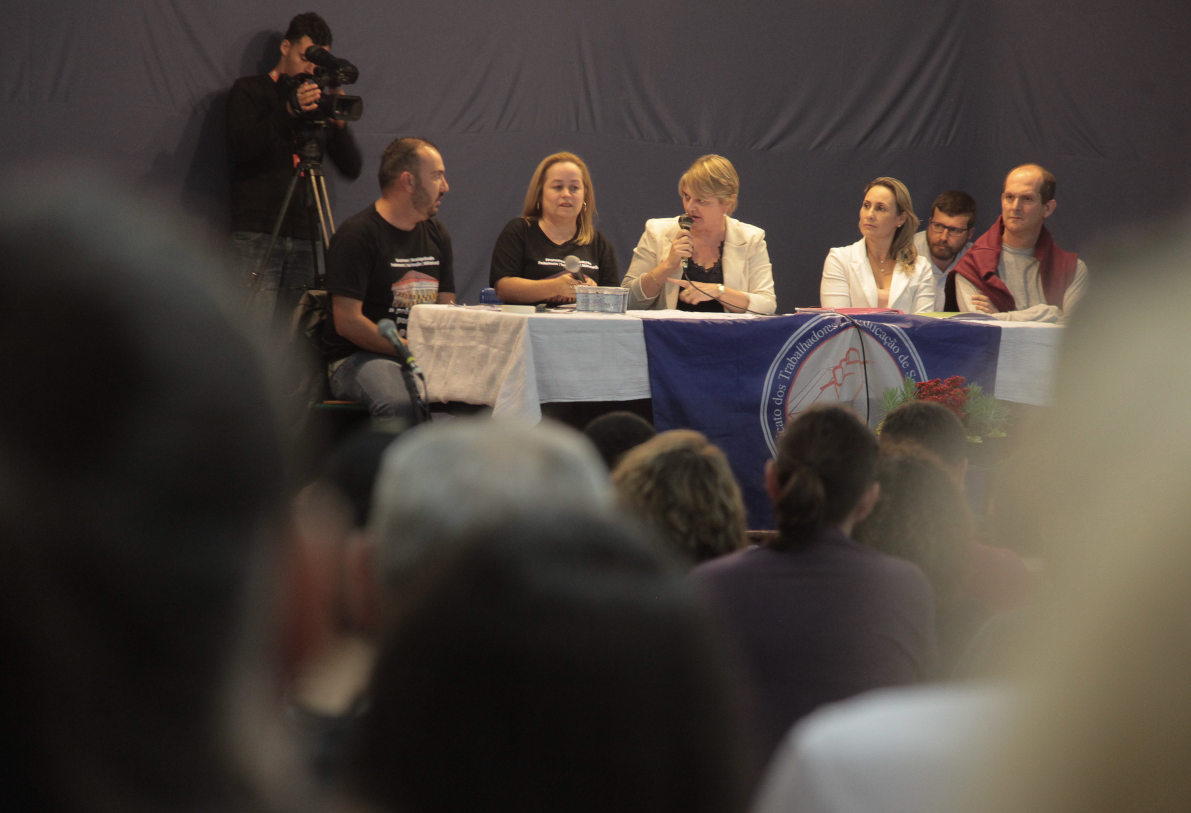 Audiência Pública da Comissão de Educação sobre a Municipalização das Escolas da Regional de Criciúma/SC.