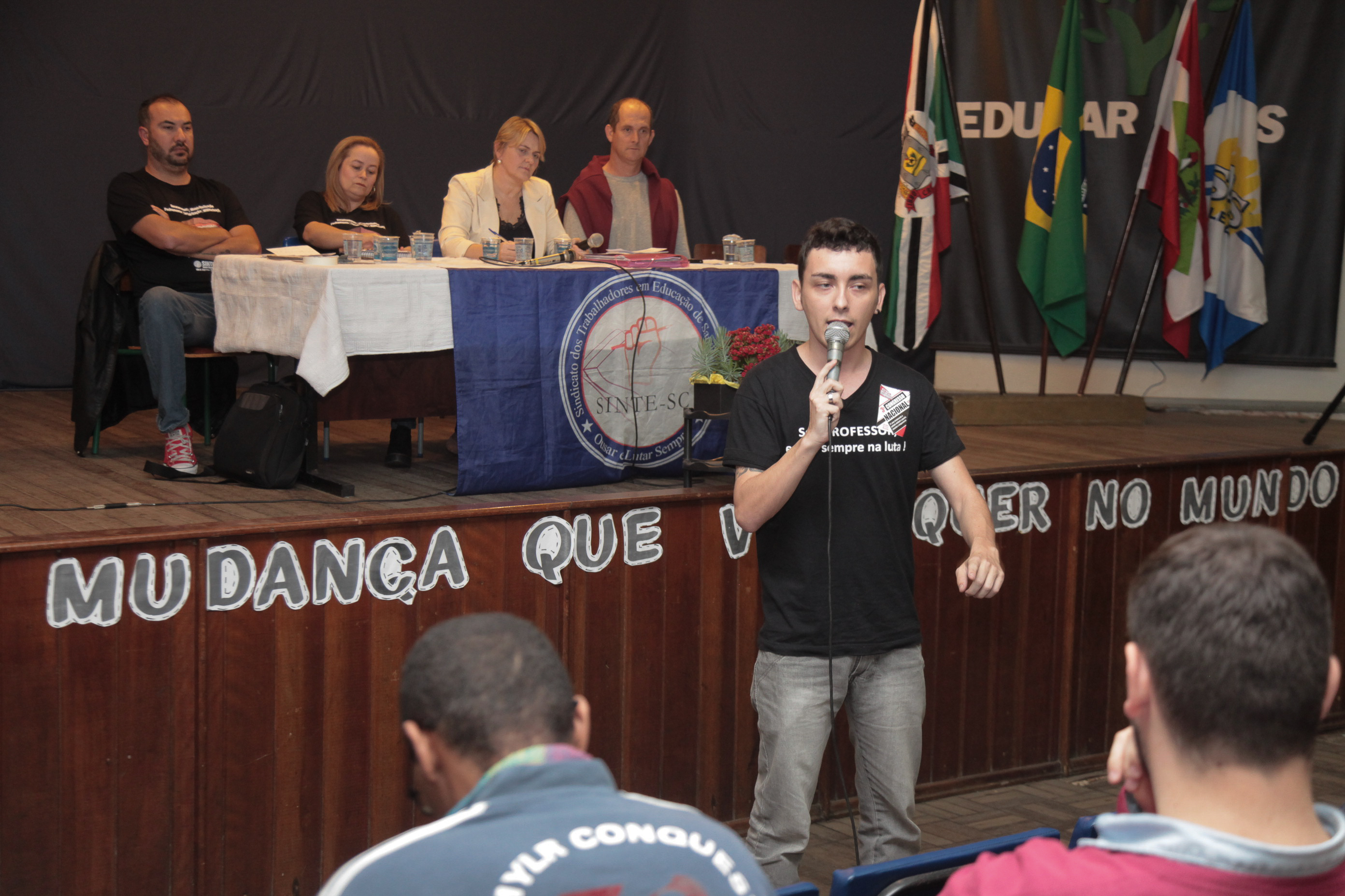 Audiência Pública da Comissão de Educação sobre a Municipalização das Escolas da Regional de Criciúma/SC.