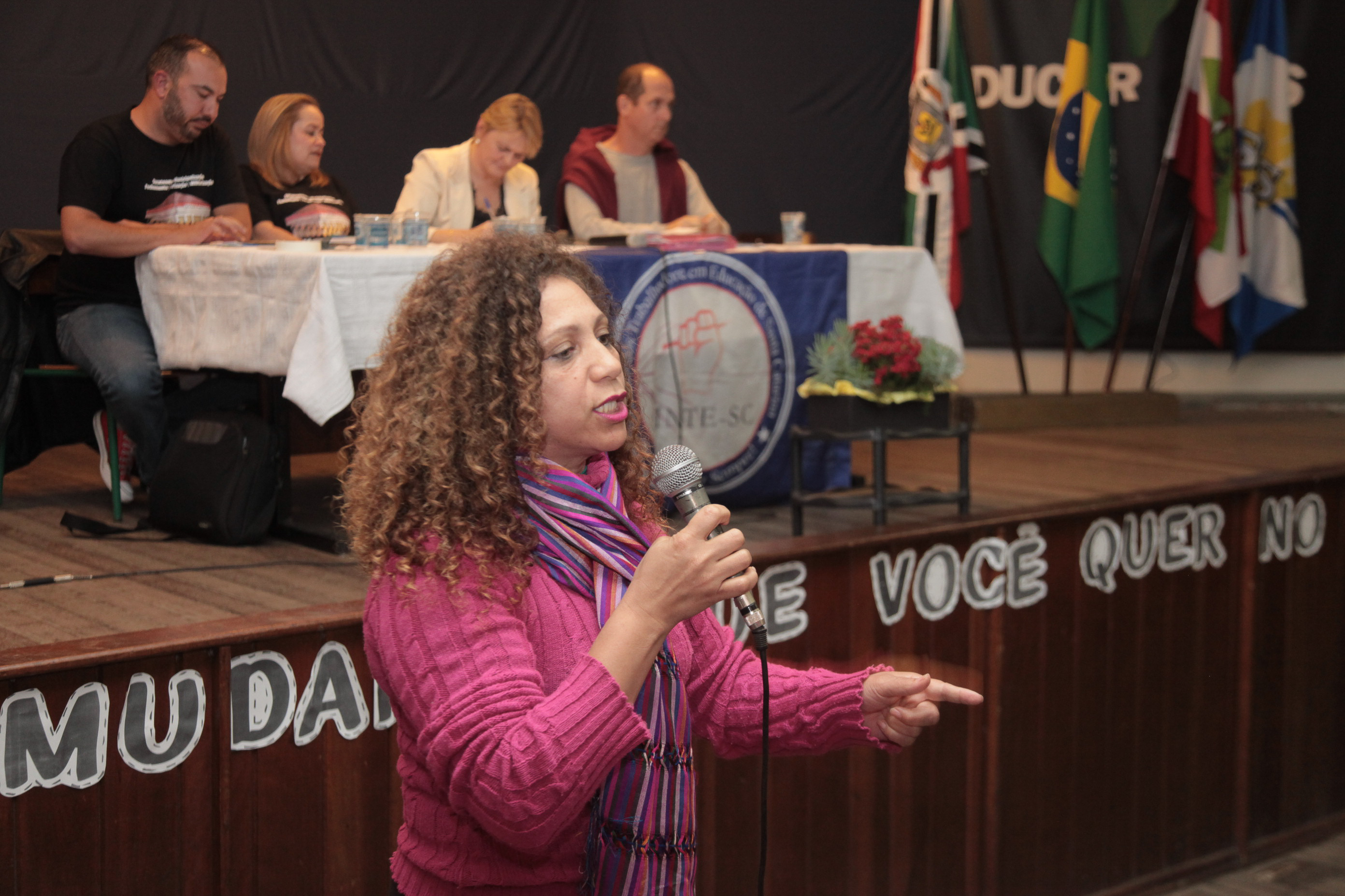 Audiência Pública da Comissão de Educação sobre a Municipalização das Escolas da Regional de Criciúma/SC.