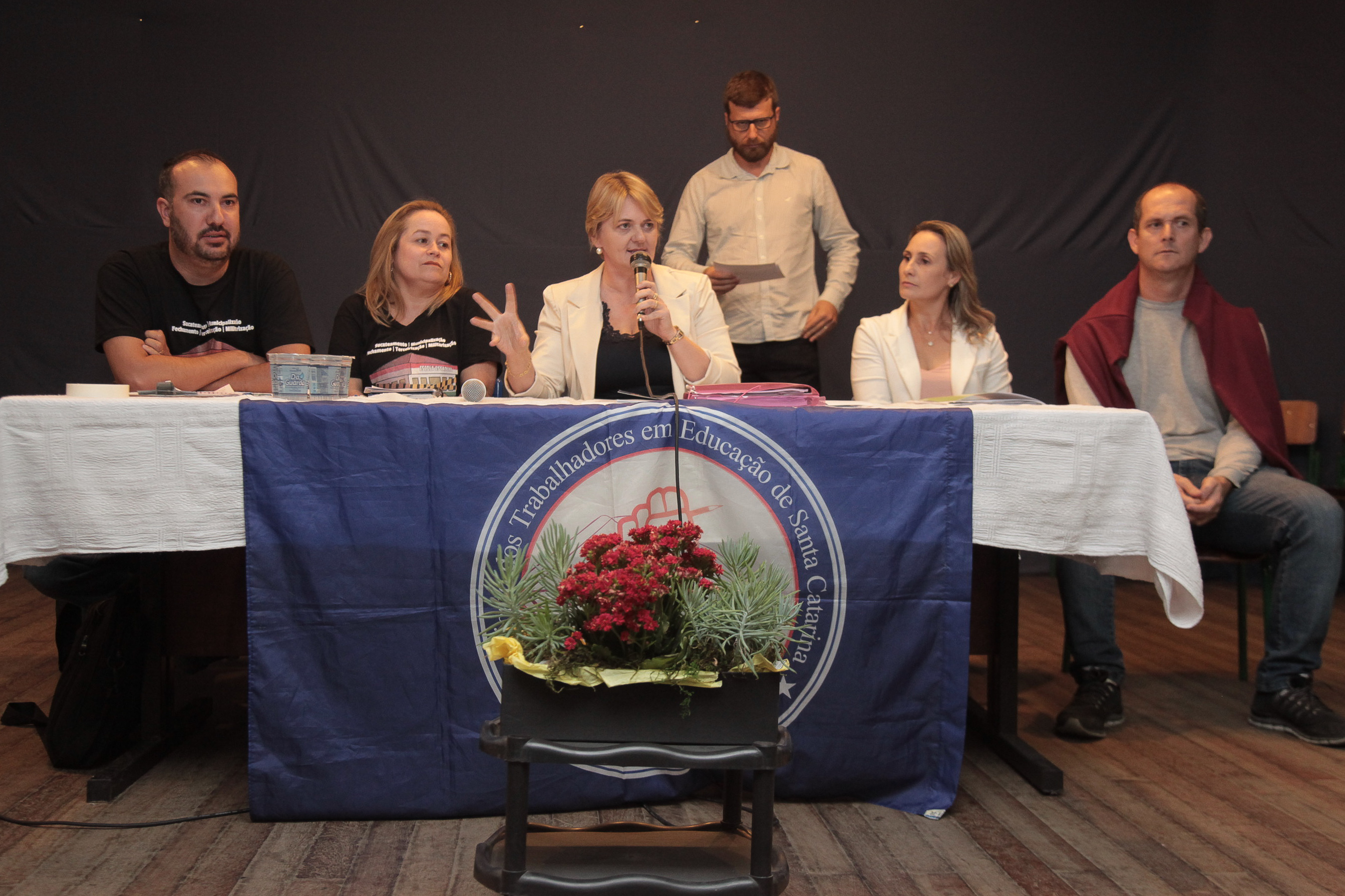 Audiência Pública da Comissão de Educação sobre a Municipalização das Escolas da Regional de Criciúma/SC.
