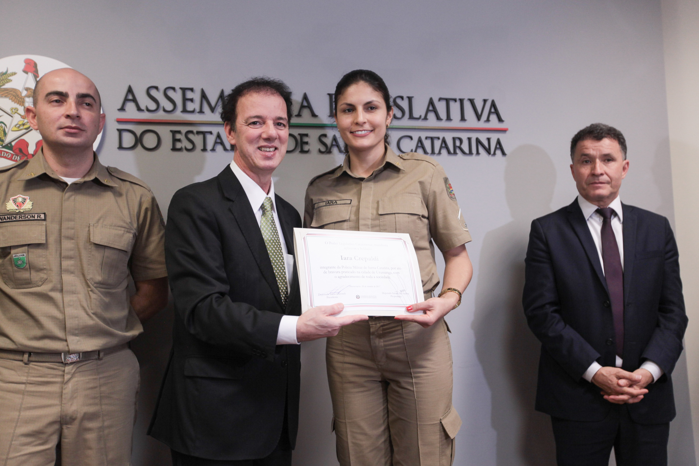 Entrega de Certificado para Soldados de Urussanga.
