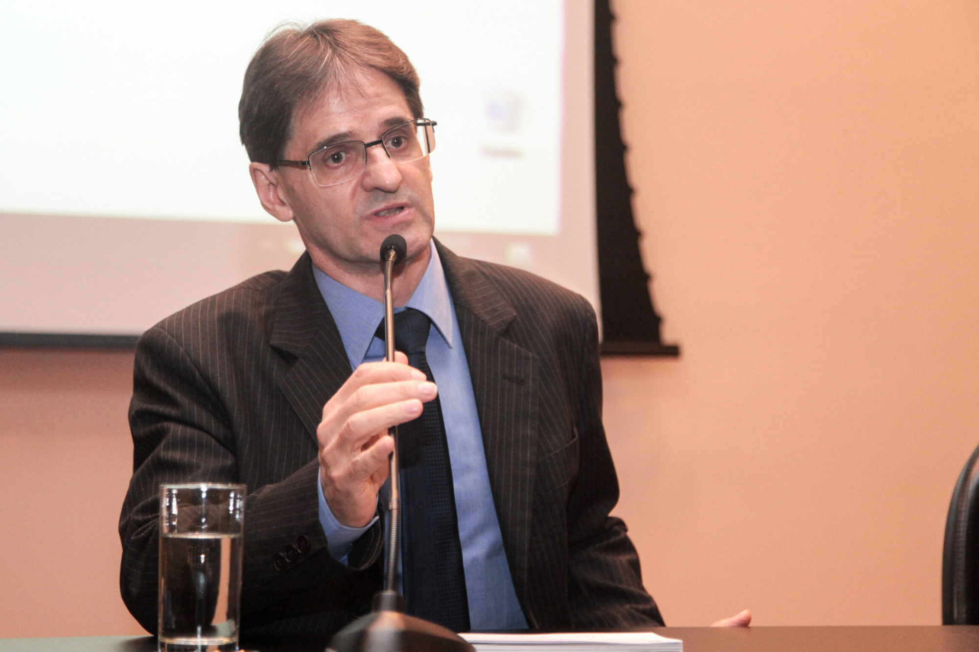 Deputado Neodi Saretta, presidente da Comissão de Saúde