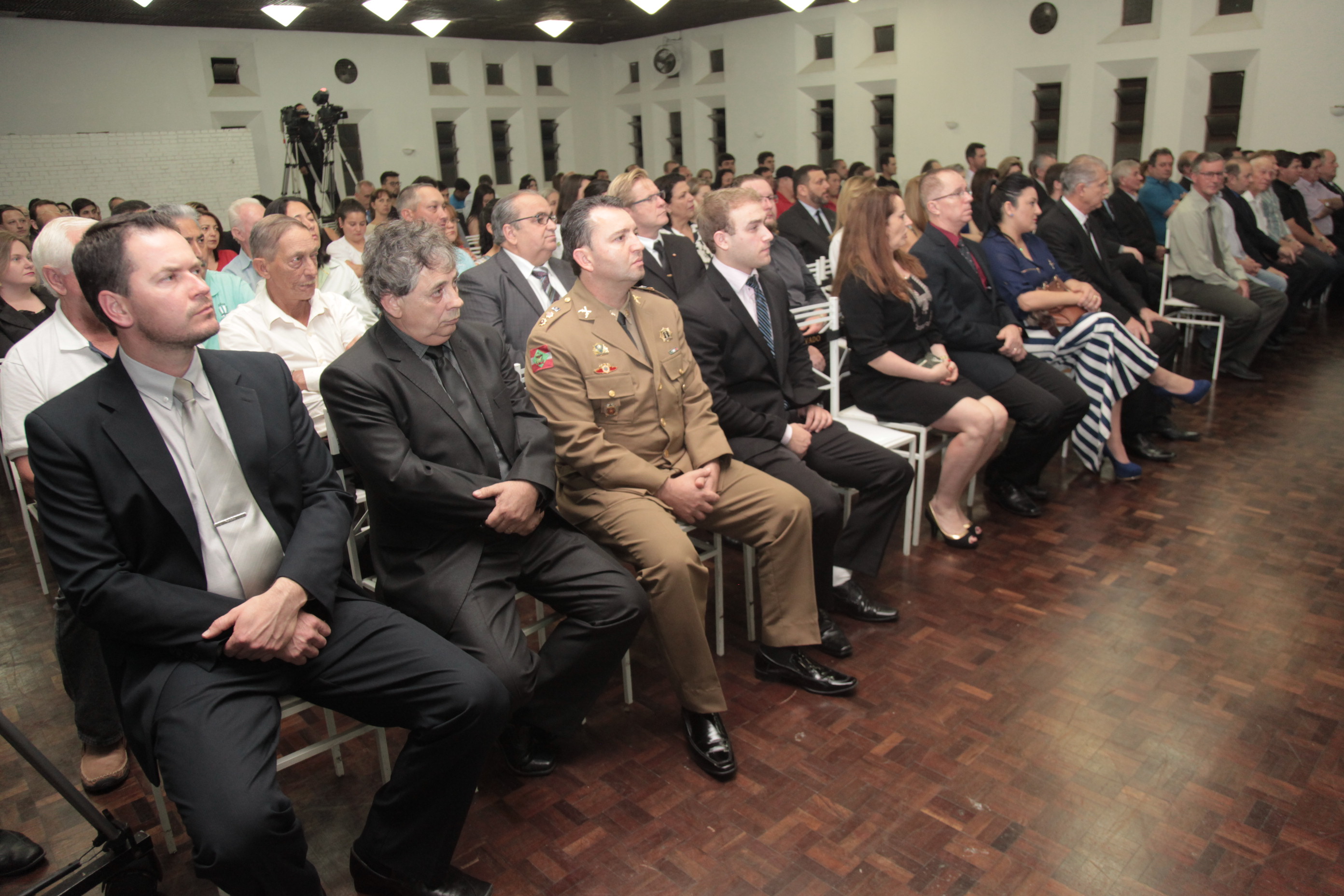 Sessão Solene em comemoração aos 106 anos do Município Catarinense de Canoinhas.