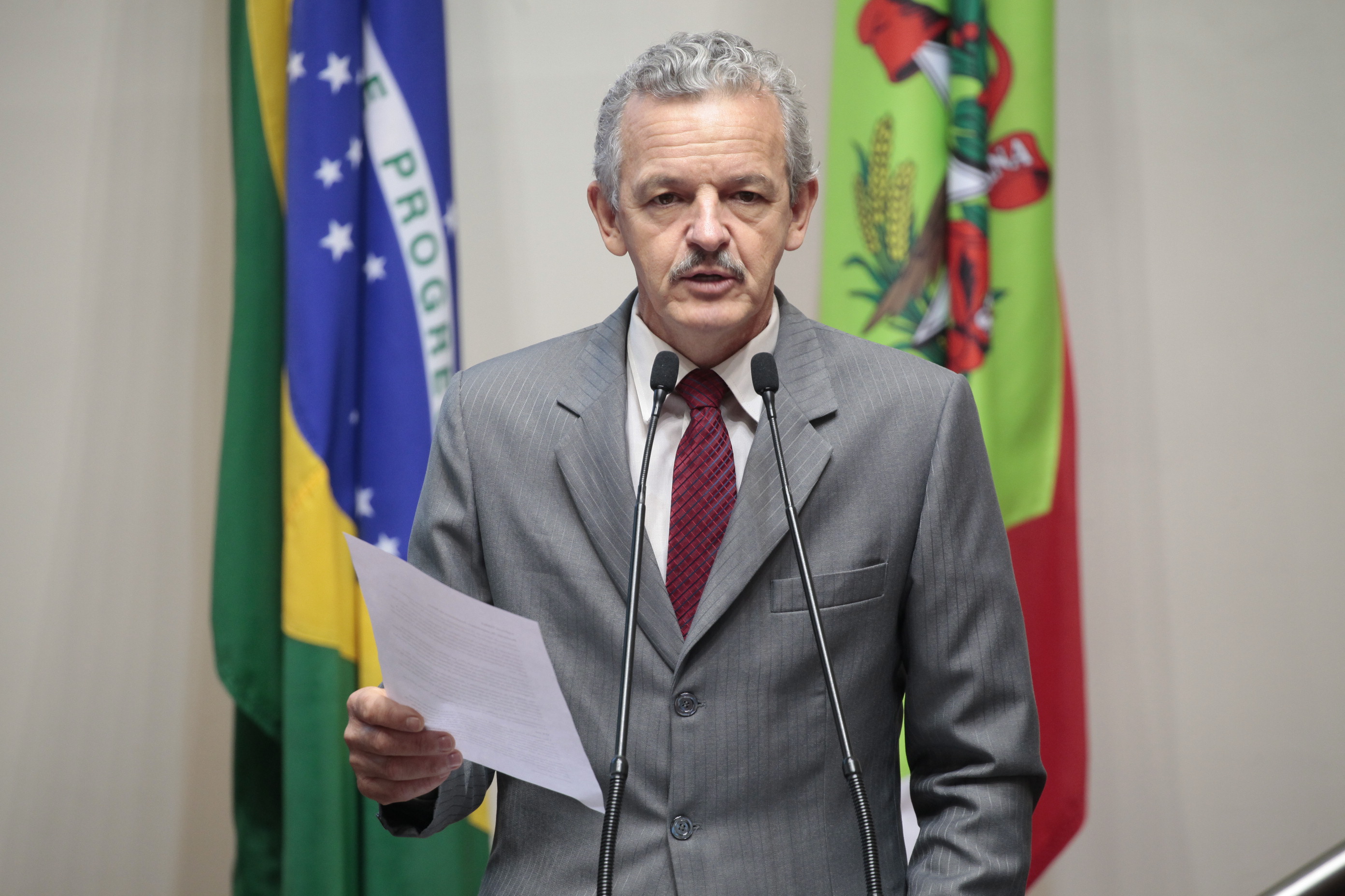 Deputado Dirceu Dresch (PT). Sessão Ordinária.