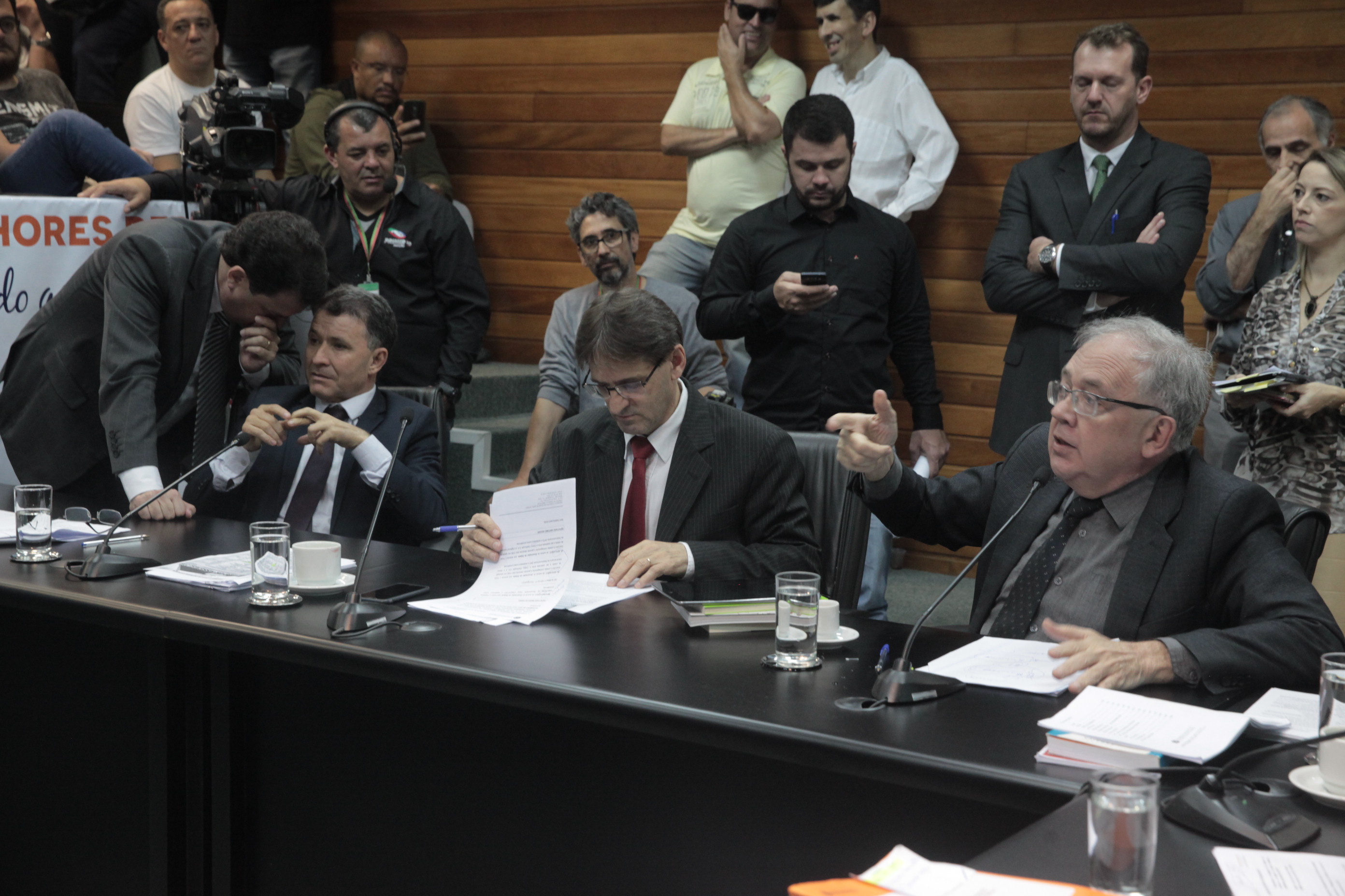 Comissão de Finanças.