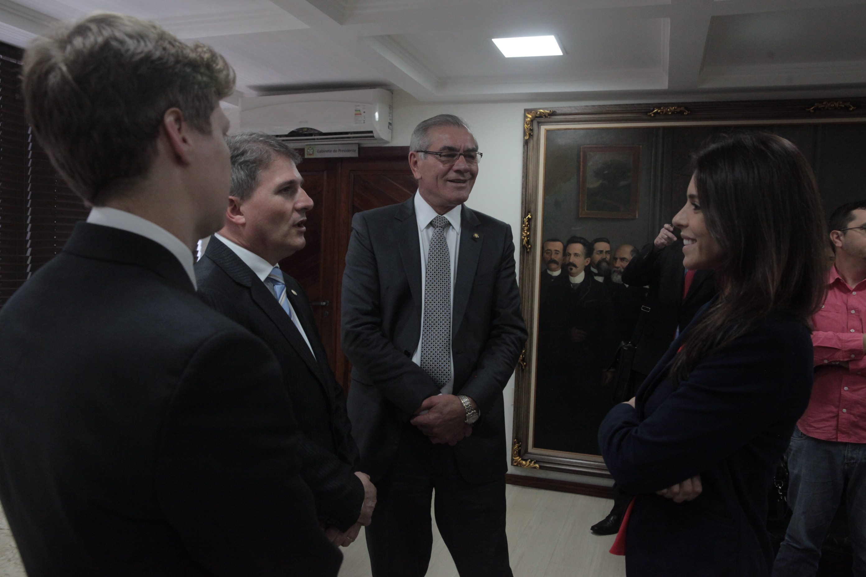 Deputados Estaduais do Rio Grande do Sul fazem visita técnica à Alesc para conhecer o Projeto de Consolidação das Leis do Estado de SC.