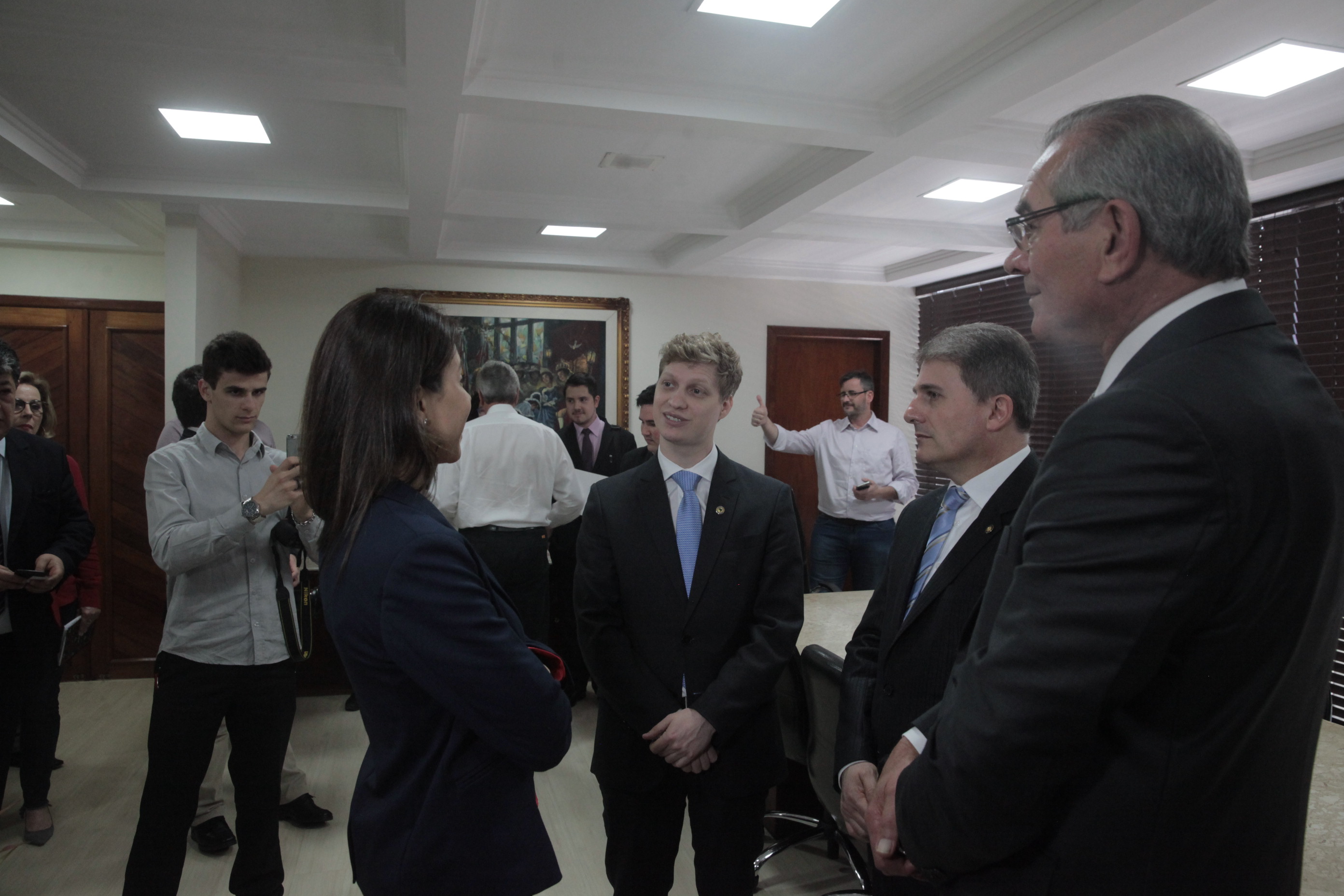 Deputados Estaduais do Rio Grande do Sul fazem visita técnica à Alesc para conhecer o Projeto de Consolidação das Leis do Estado de SC.