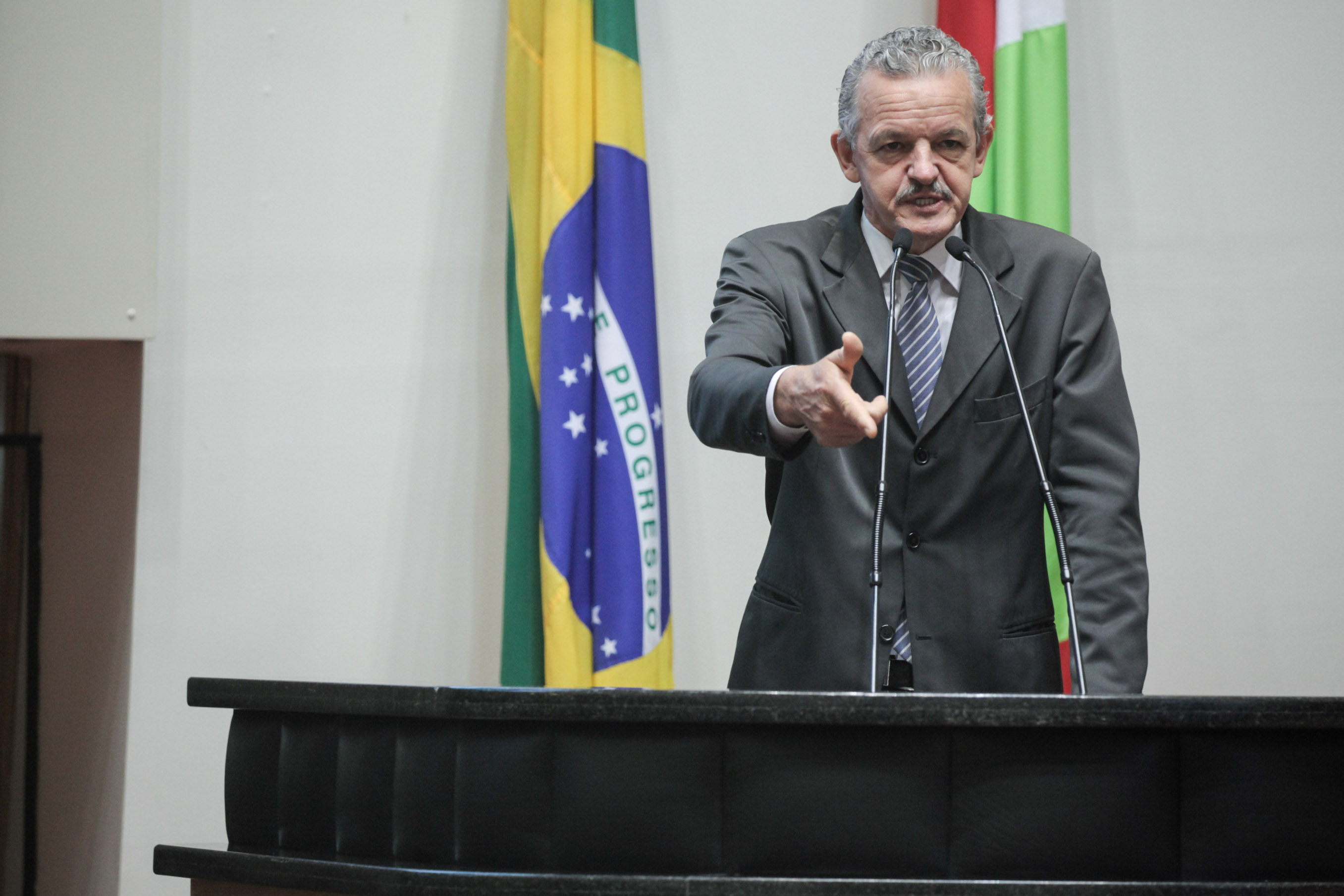 Deputado Dirceu Dresch (PT). Sessão Ordinária.