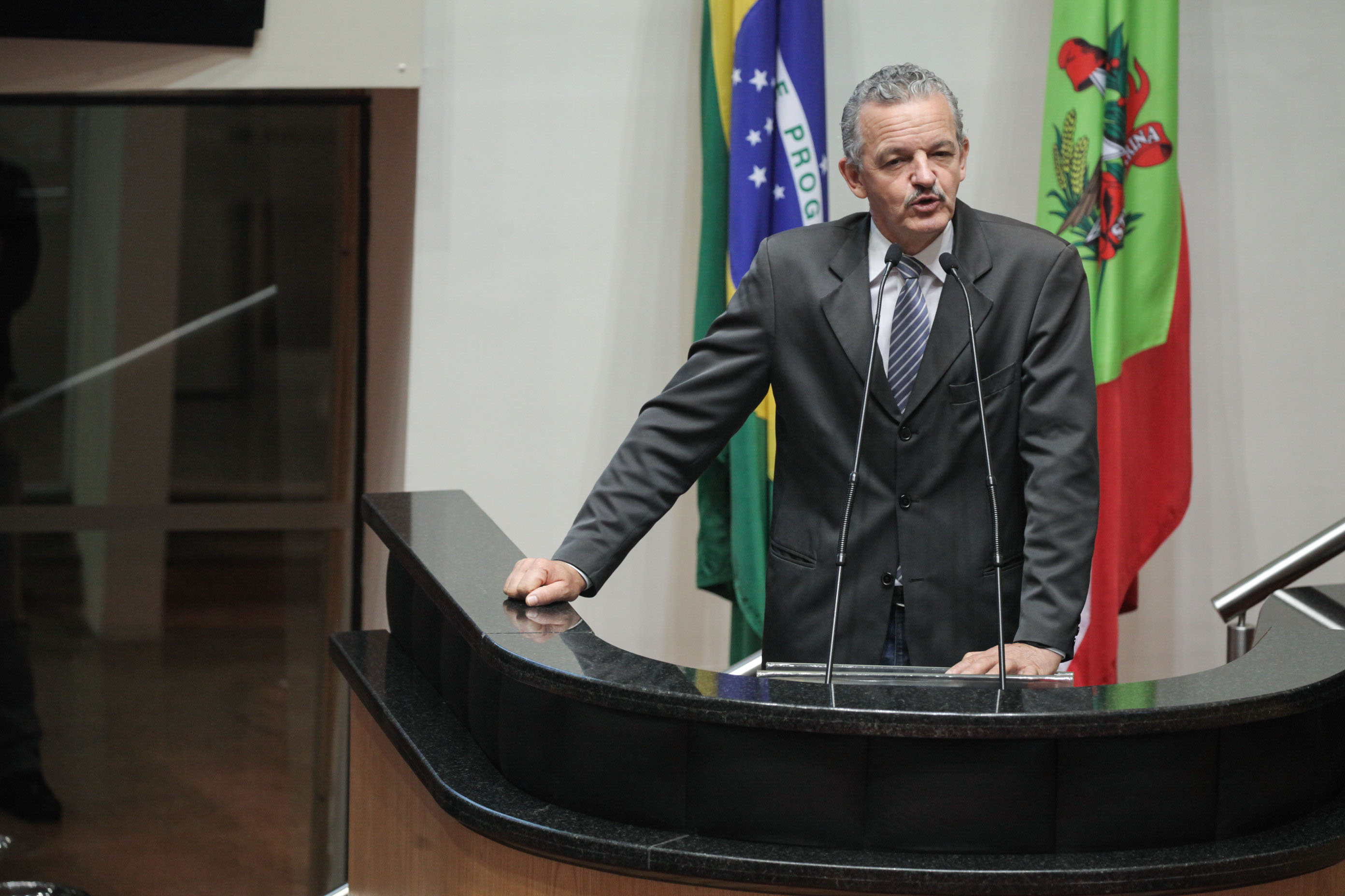 Deputado Dirceu Dresch (PT). Sessão Ordinária.