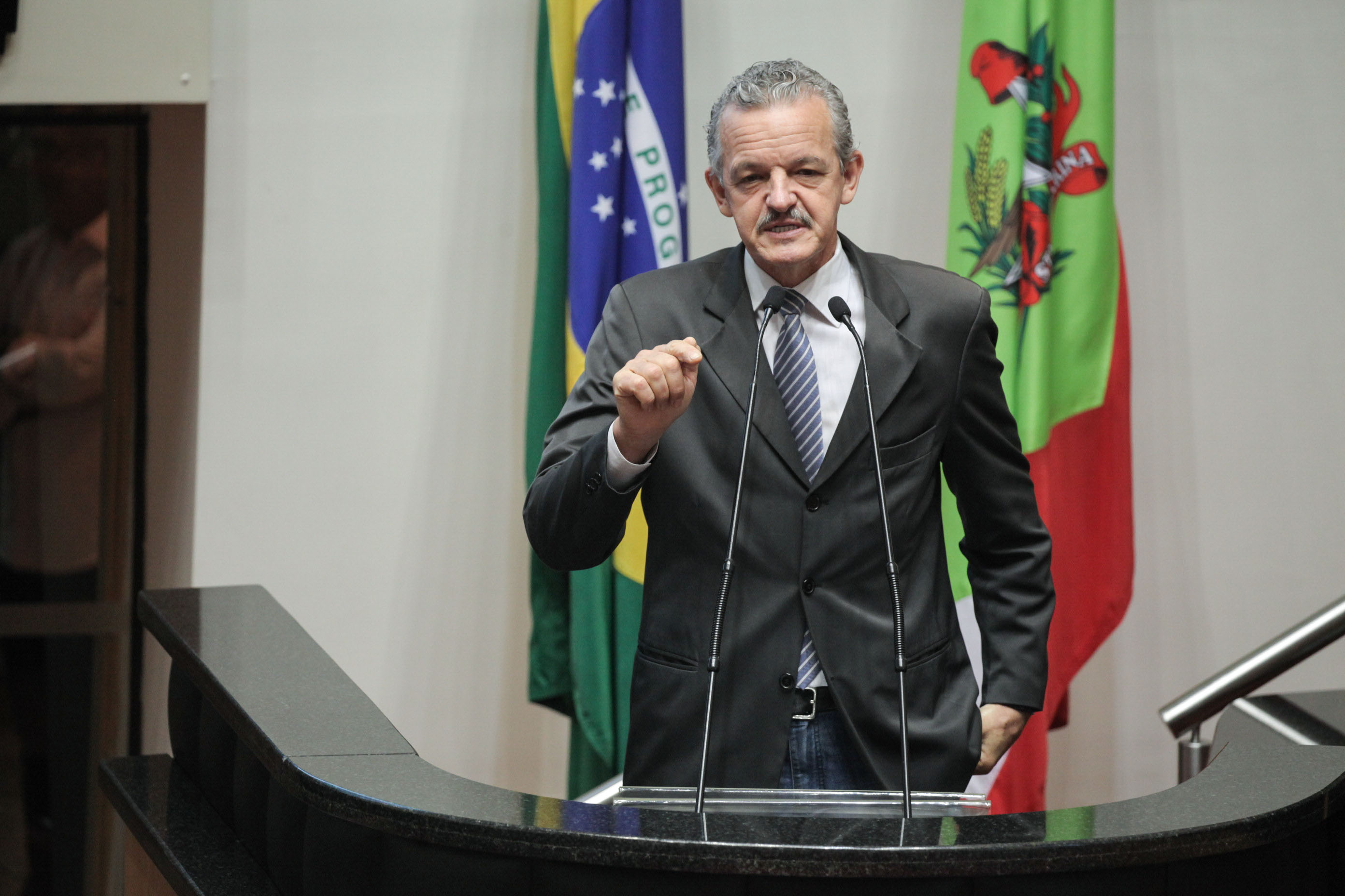 Deputado Dirceu Dresch (PT). Sessão Ordinária.