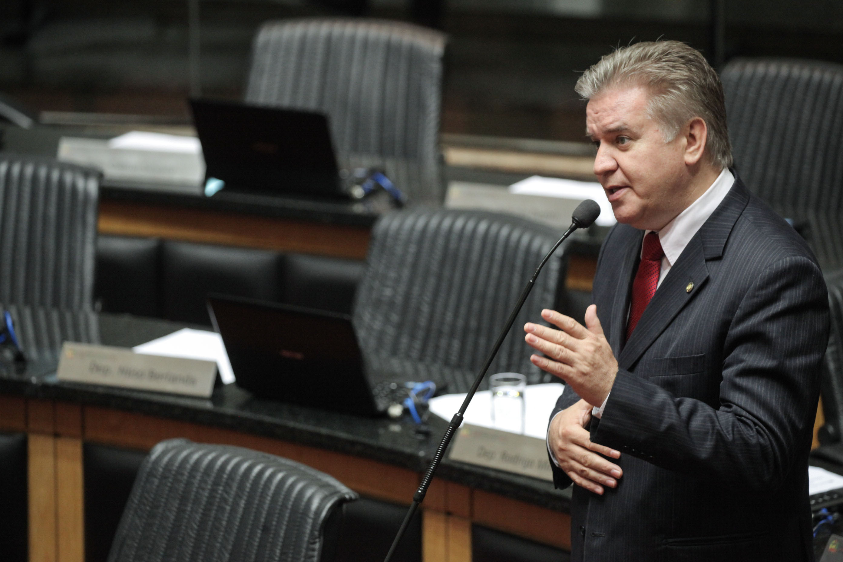 Deputado Cesar Valduga (PCdoB). Sessão Ordinária.