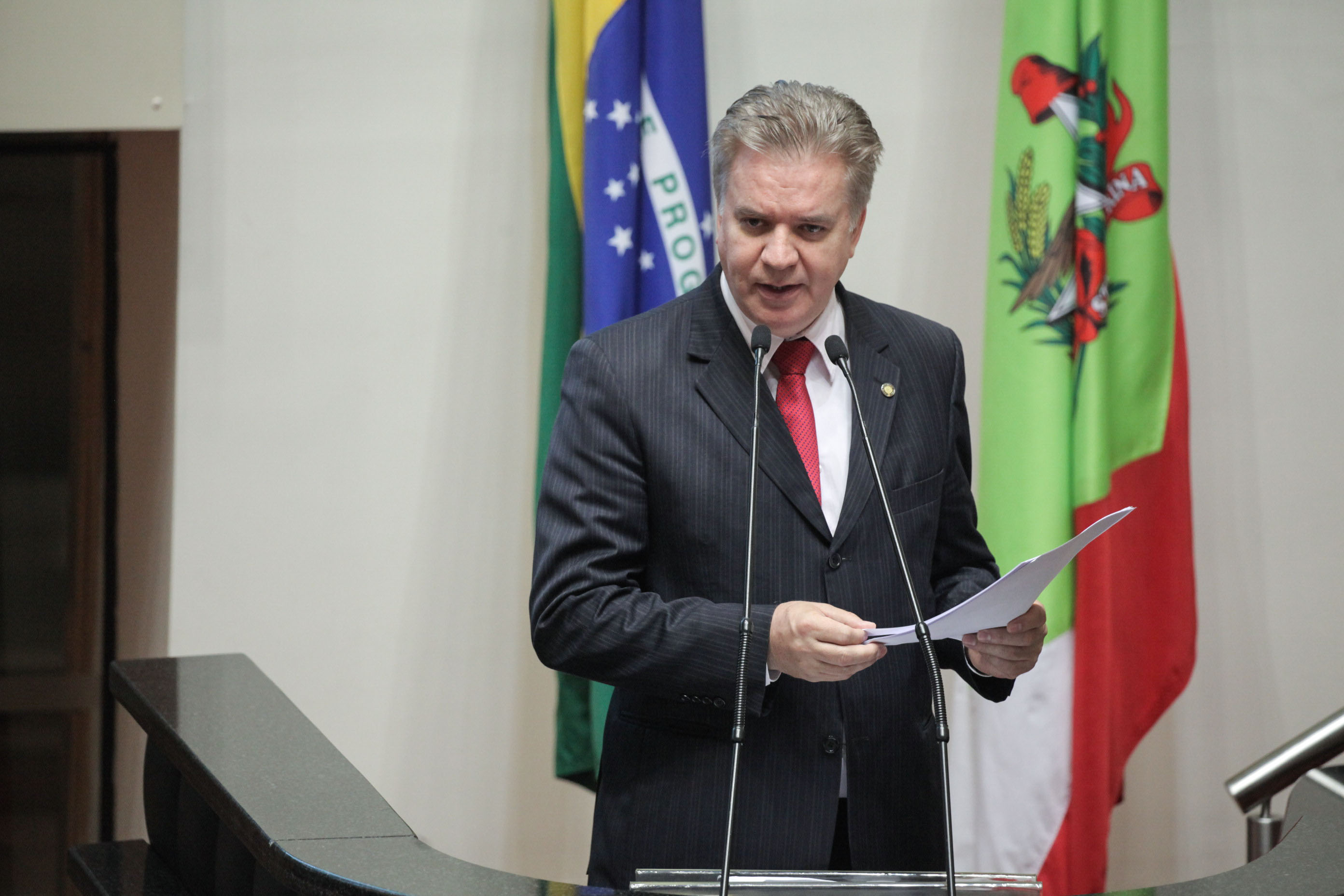 Deputado Cesar Valduga (PCdoB). Sessão Ordinária.