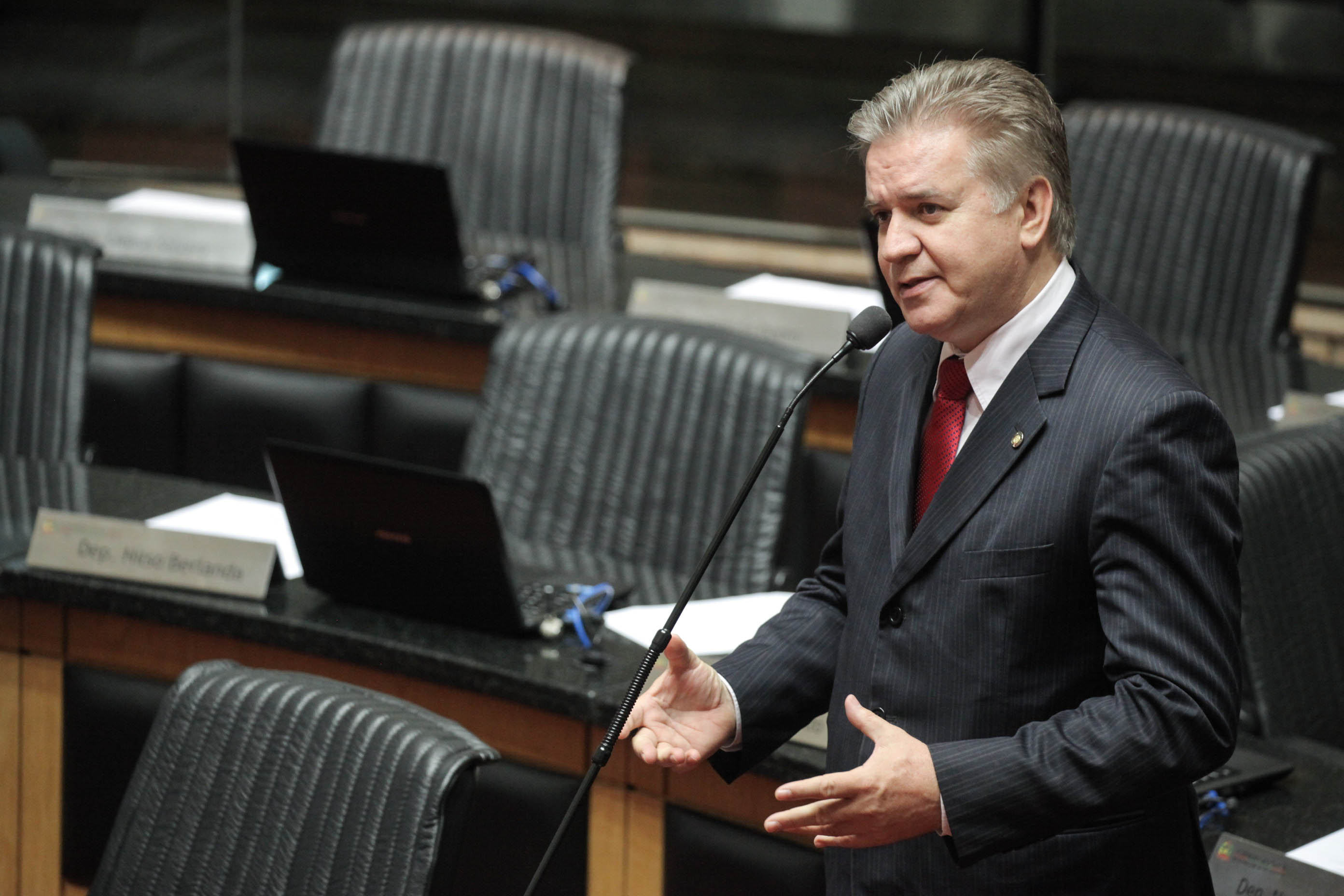 Deputado Cesar Valduga (PCdoB). Sessão Ordinária.