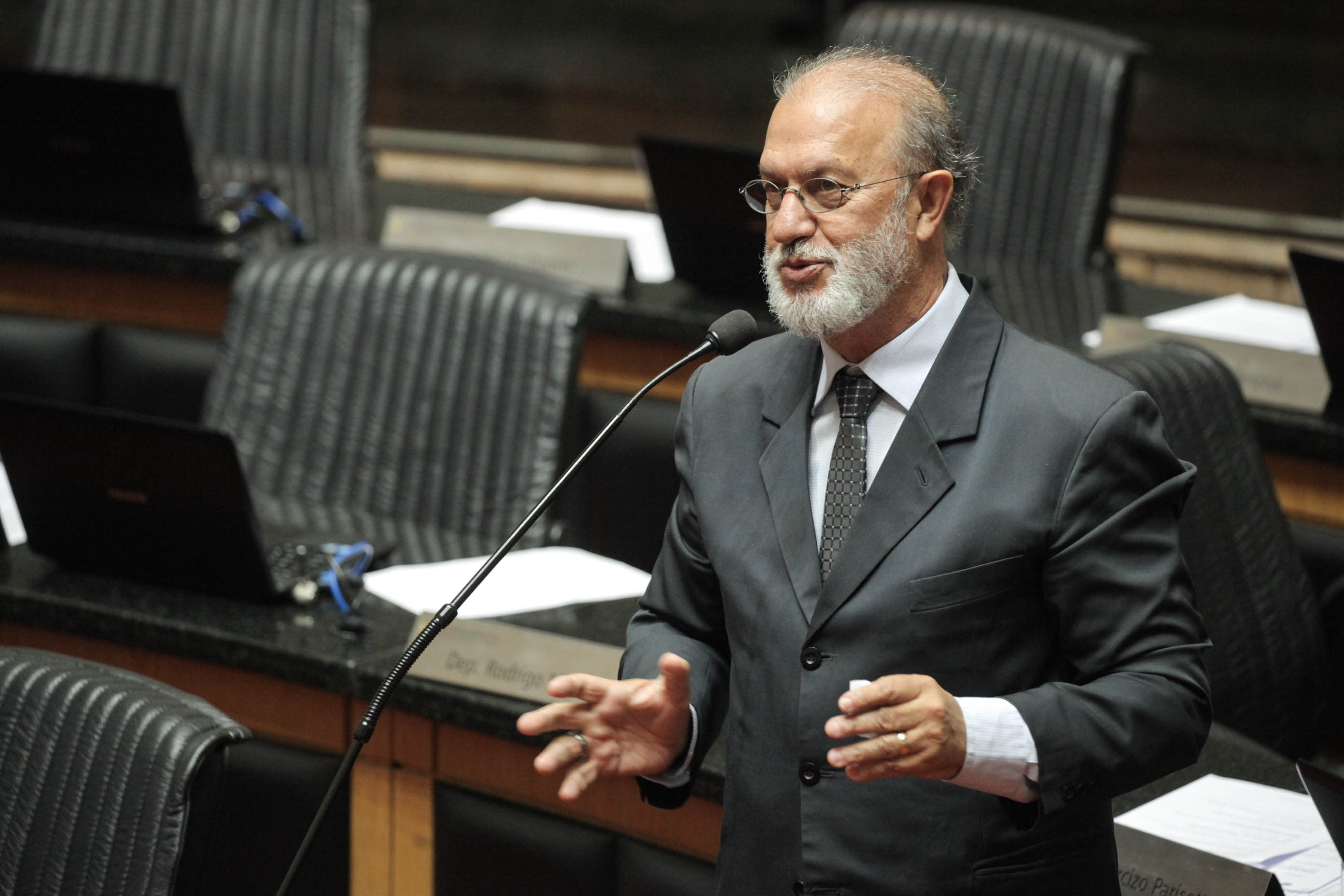 Deputado Nilson Gonçalves (S/P). Sessão Ordinária.