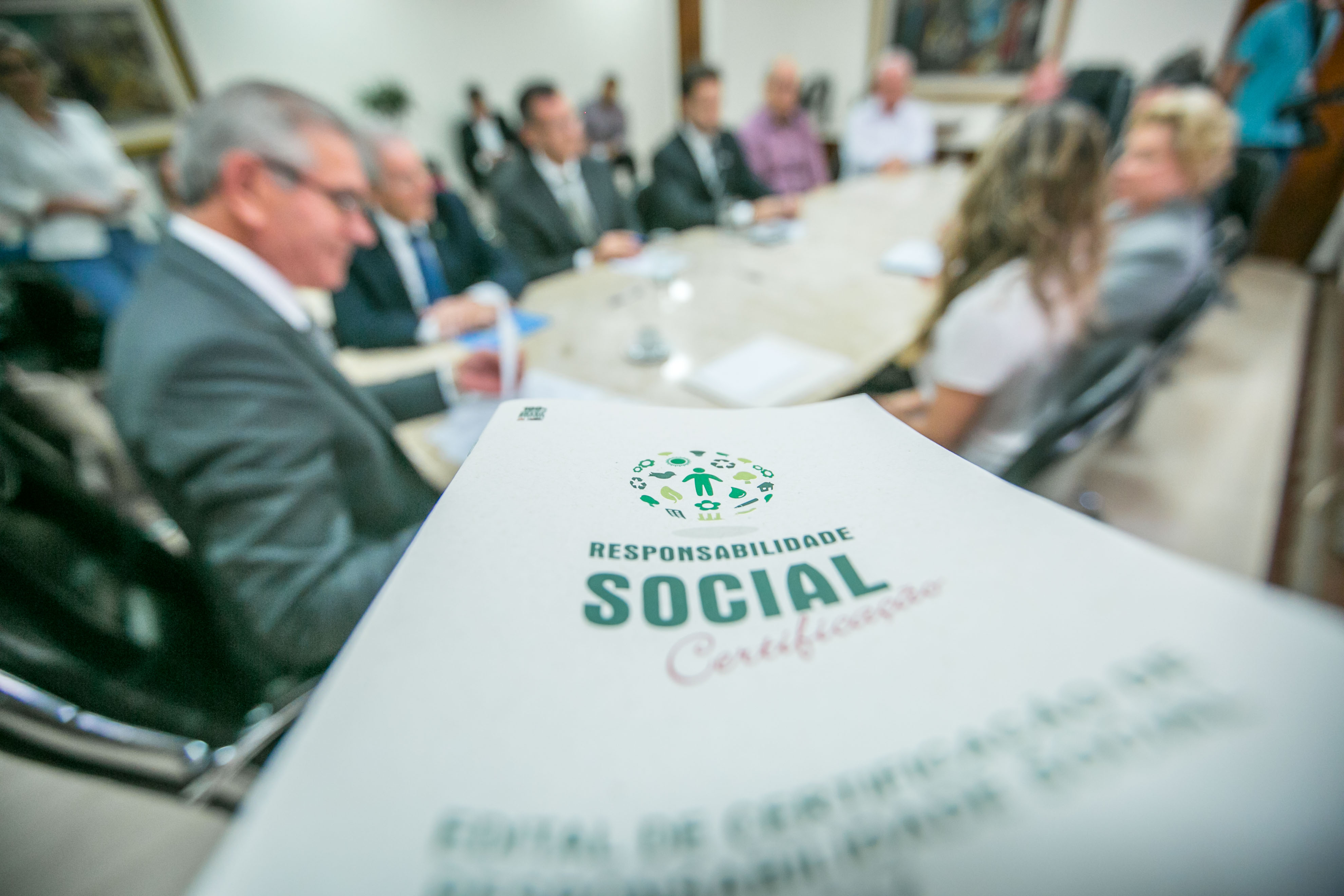 Assinatura do Termo de Responsabilidade Social