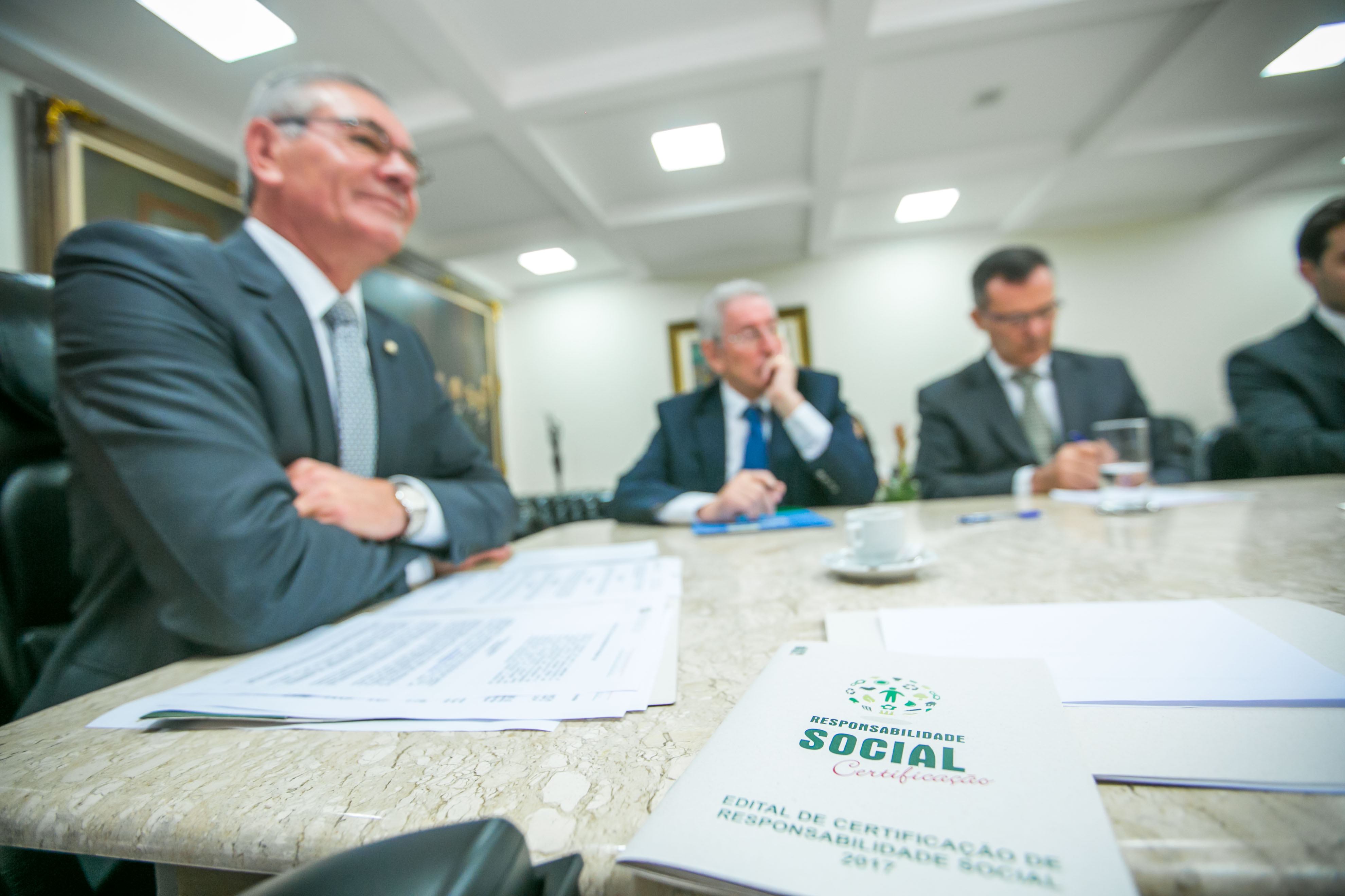 Assinatura do Termo de Responsabilidade Social