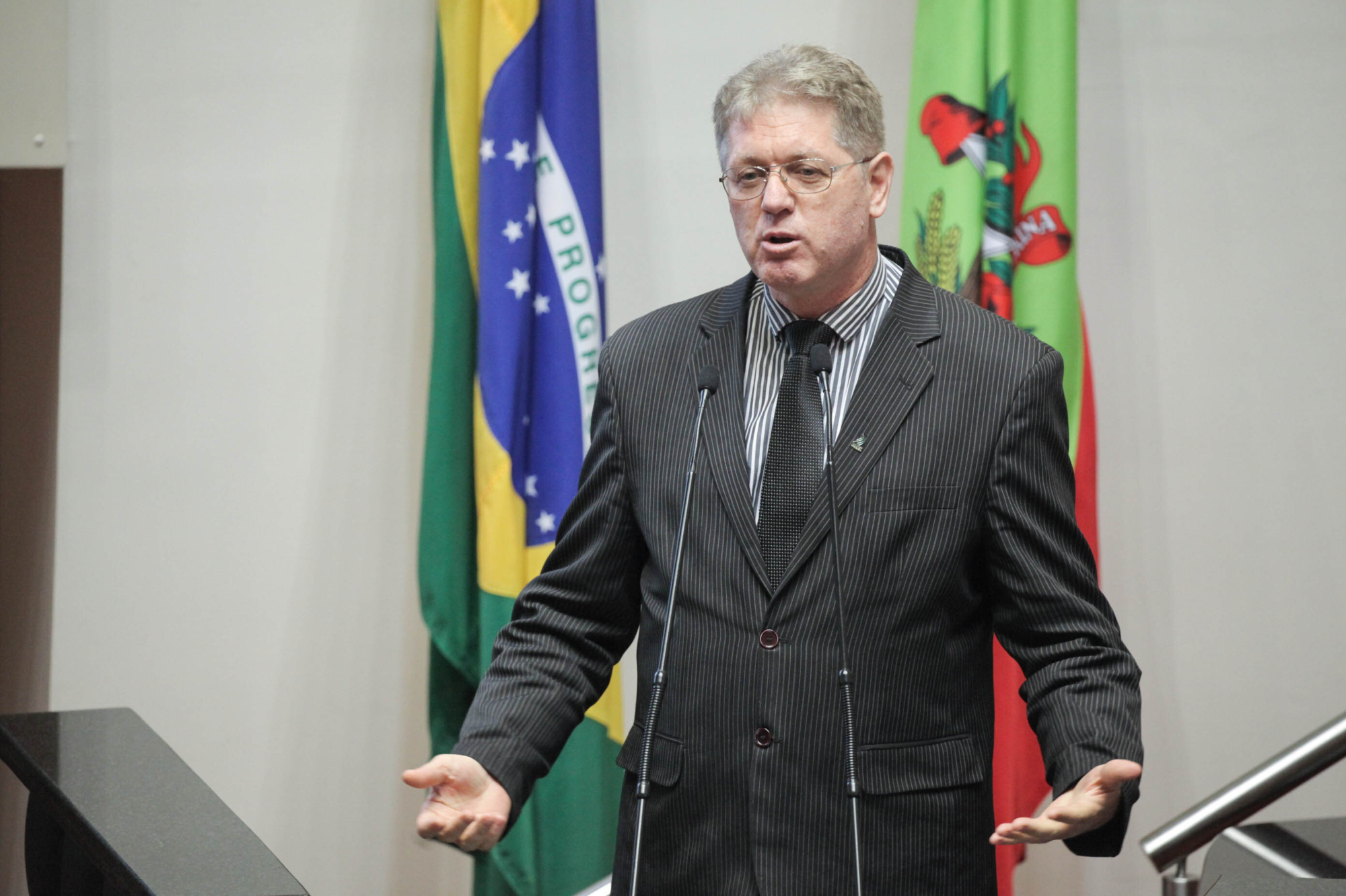 Reitor da Universidade da Fronteira Sul pede apoio dos parlamentares