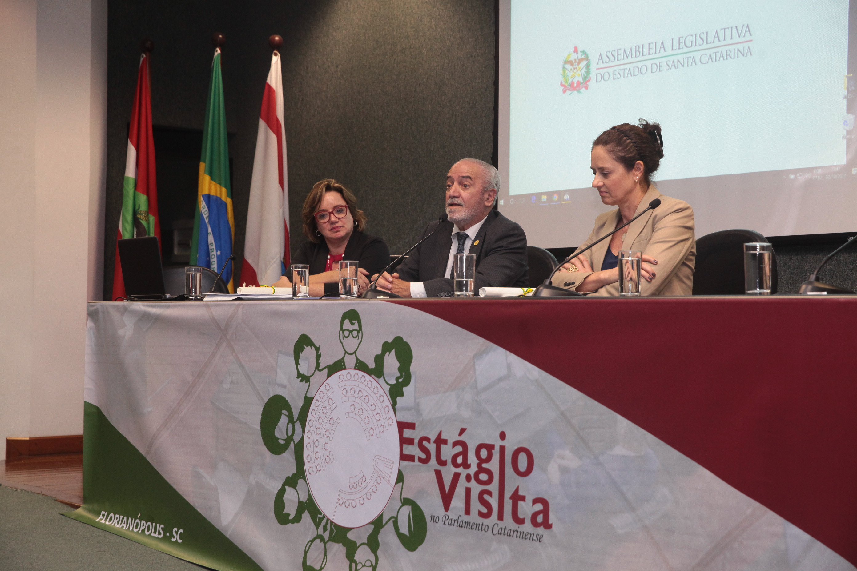 Escola do Legislativo Promove Estágio Visita ao Parlamento Catarinense.