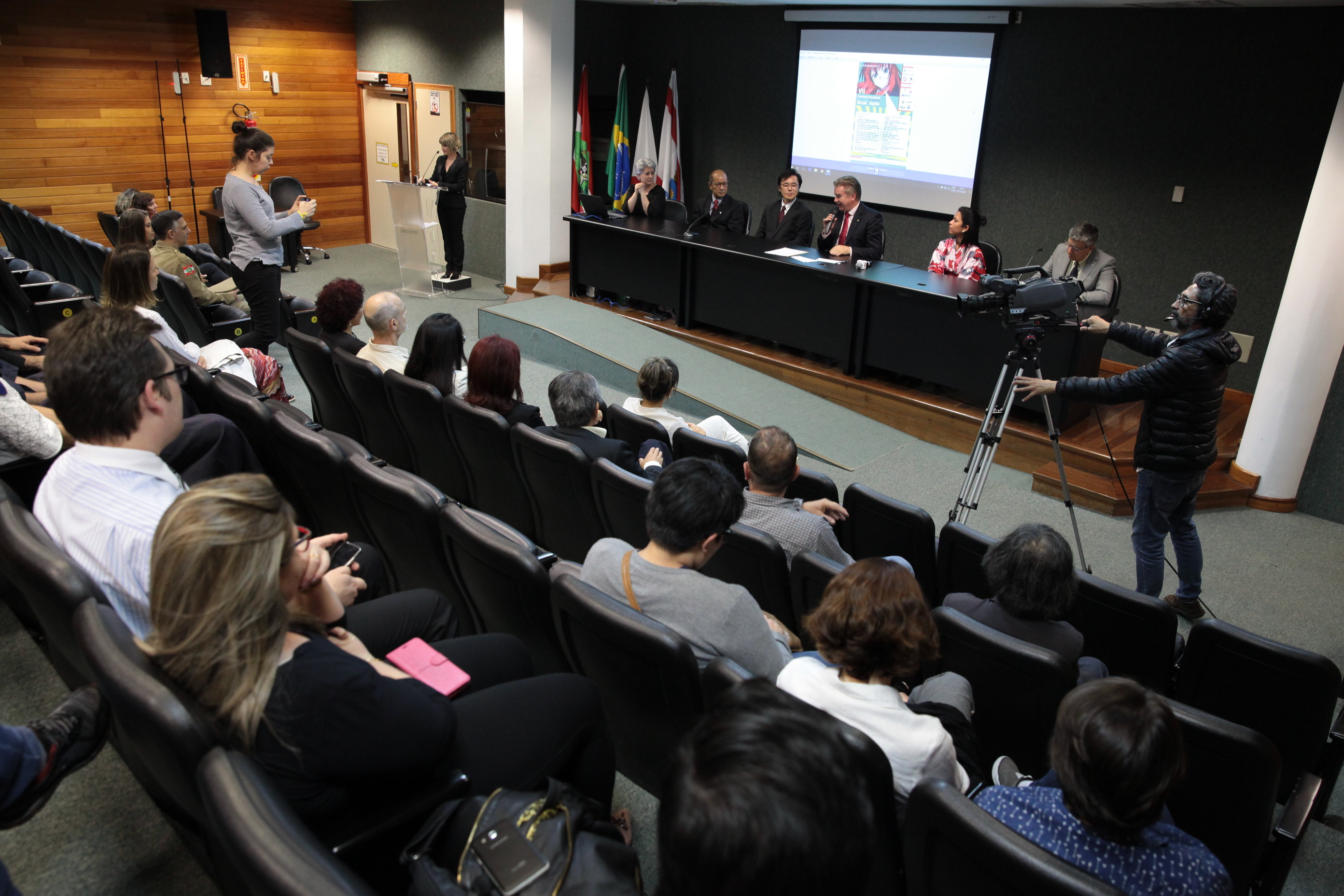 Cerimônia de abertura da VII Semana Estadual da Amizade Brasil-Japão.