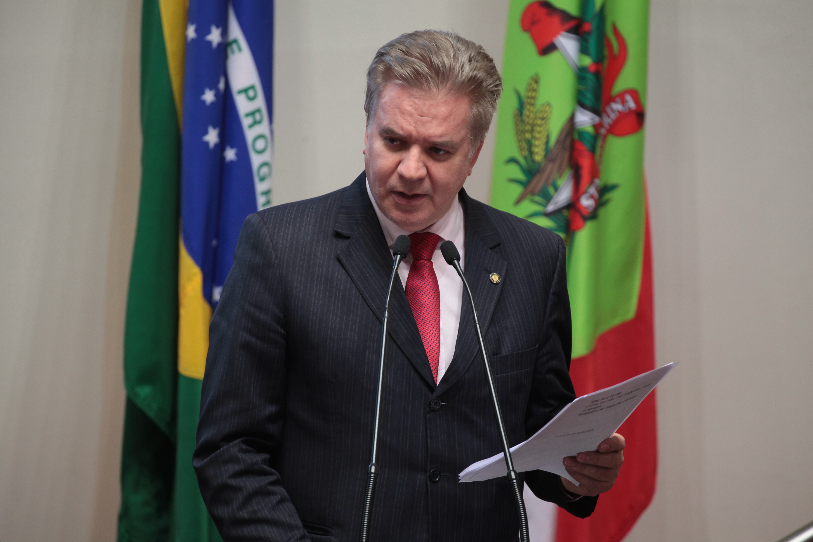 Deputado César Valduga (PCdoB). Sessão Ordinária.