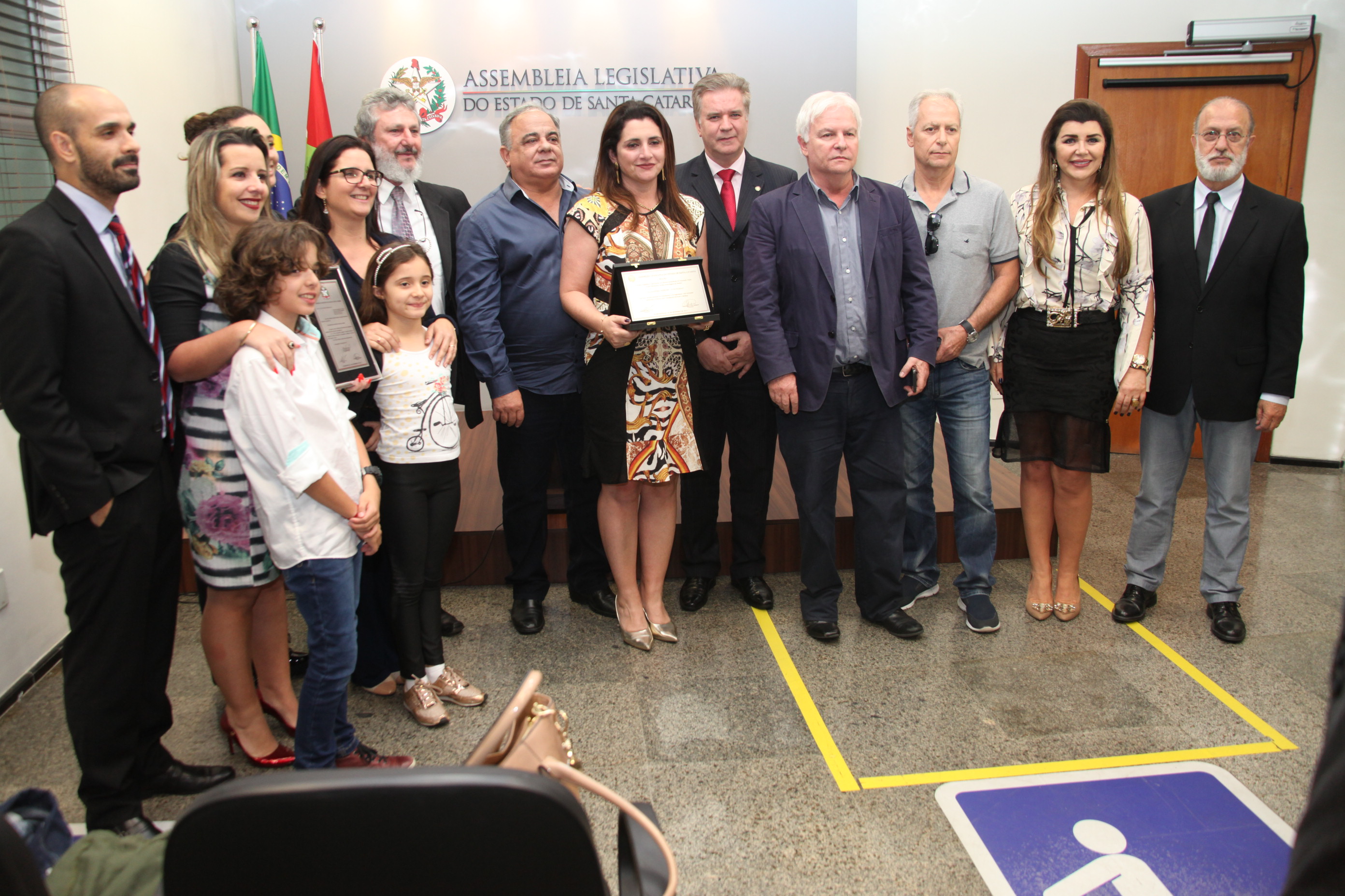 Entrega da Comenda em Homenagem ao Delegado Alcivandro Espezim de Guaramirim.