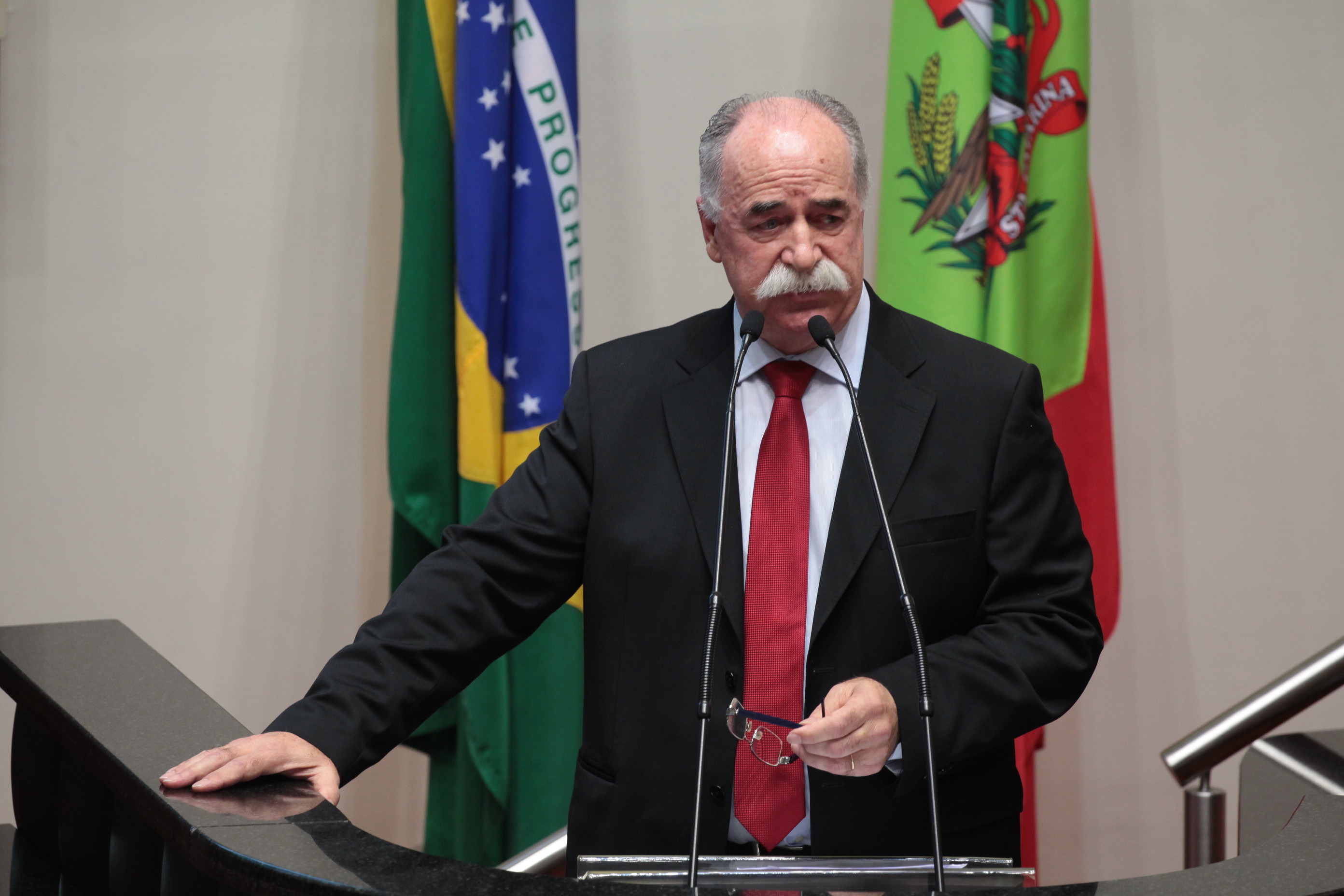Deputado Romildo Titon (PMDB)