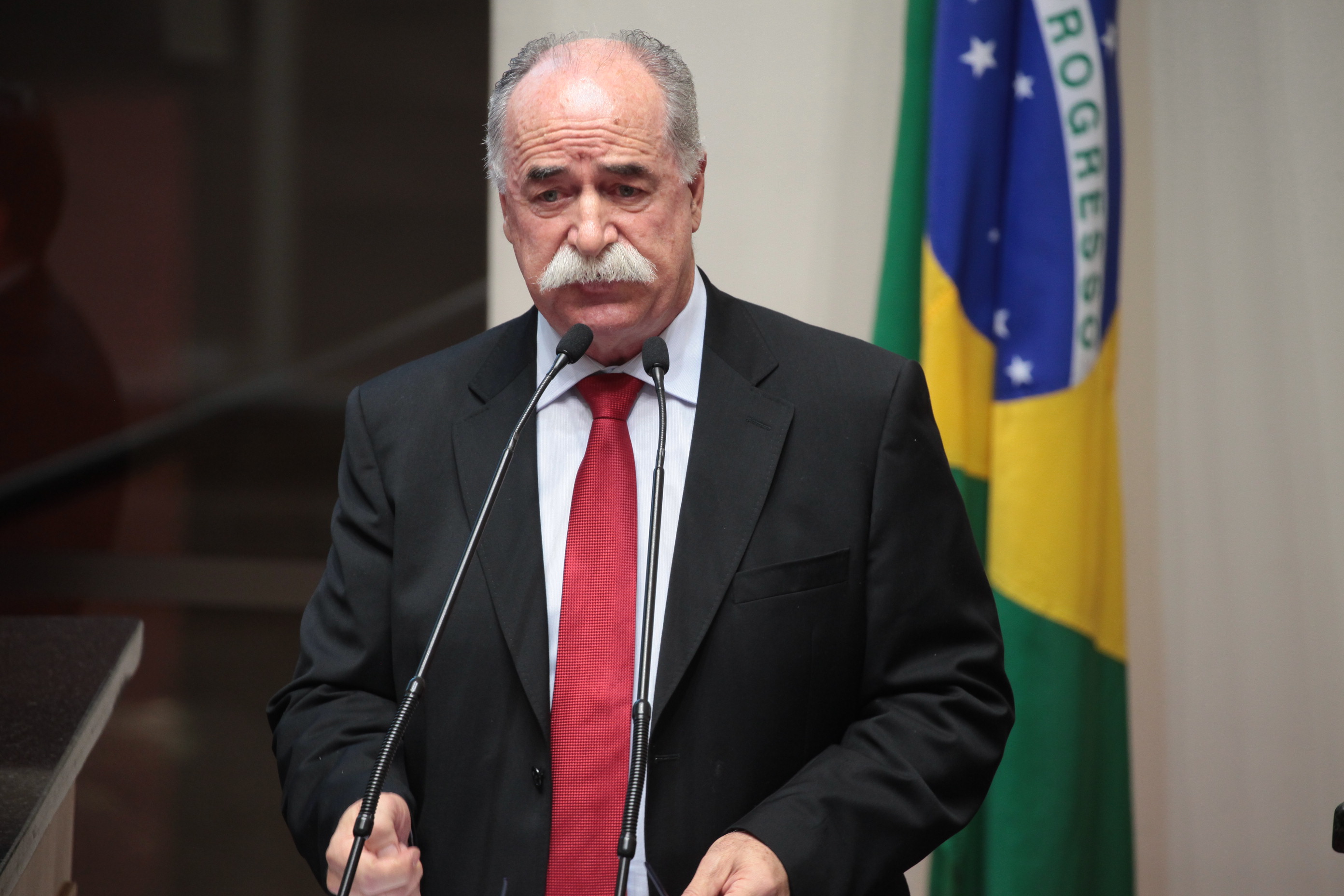 Deputado Romildo Titon (PMDB)