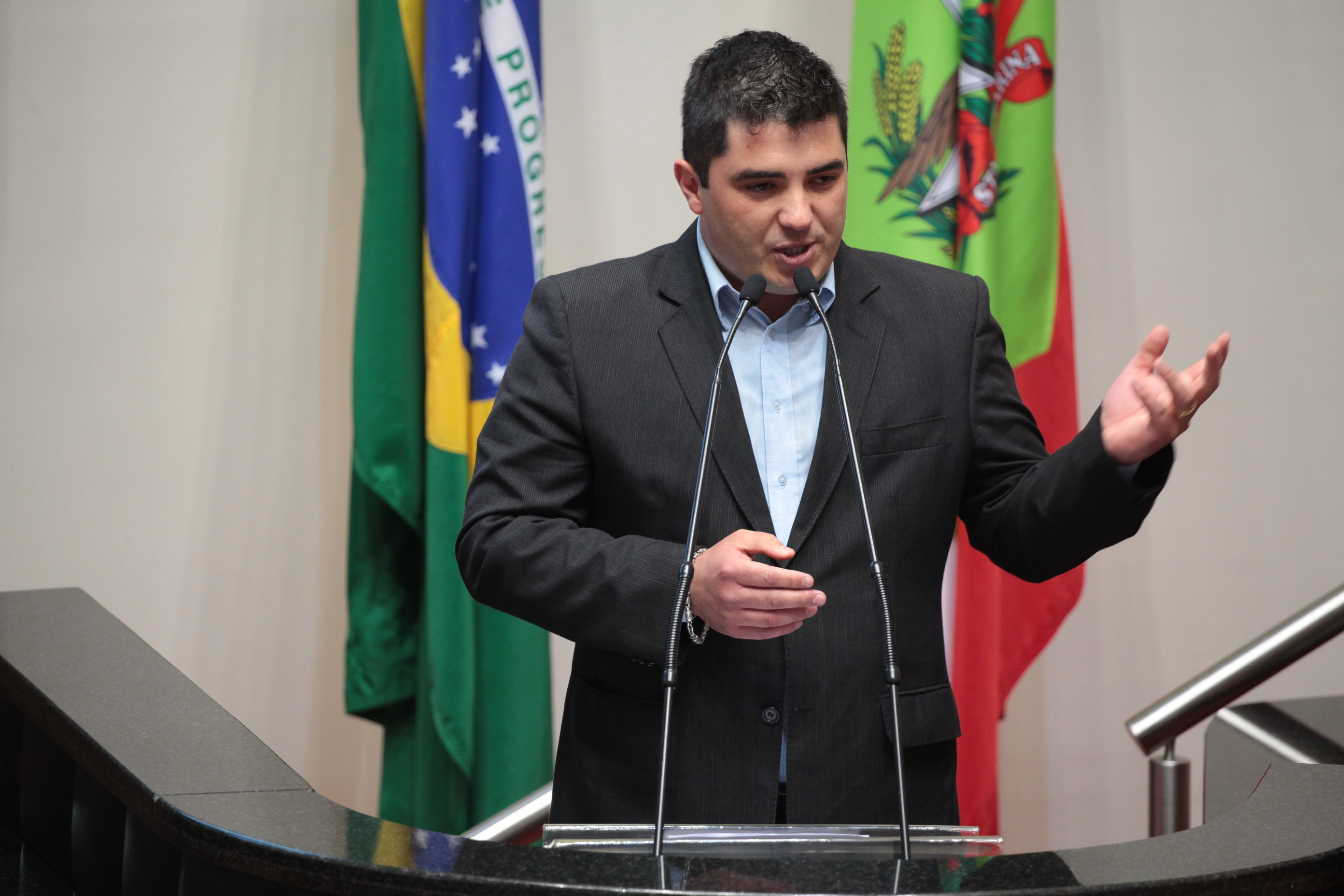 Prefeito de São Joaquim Giovani Nunes.