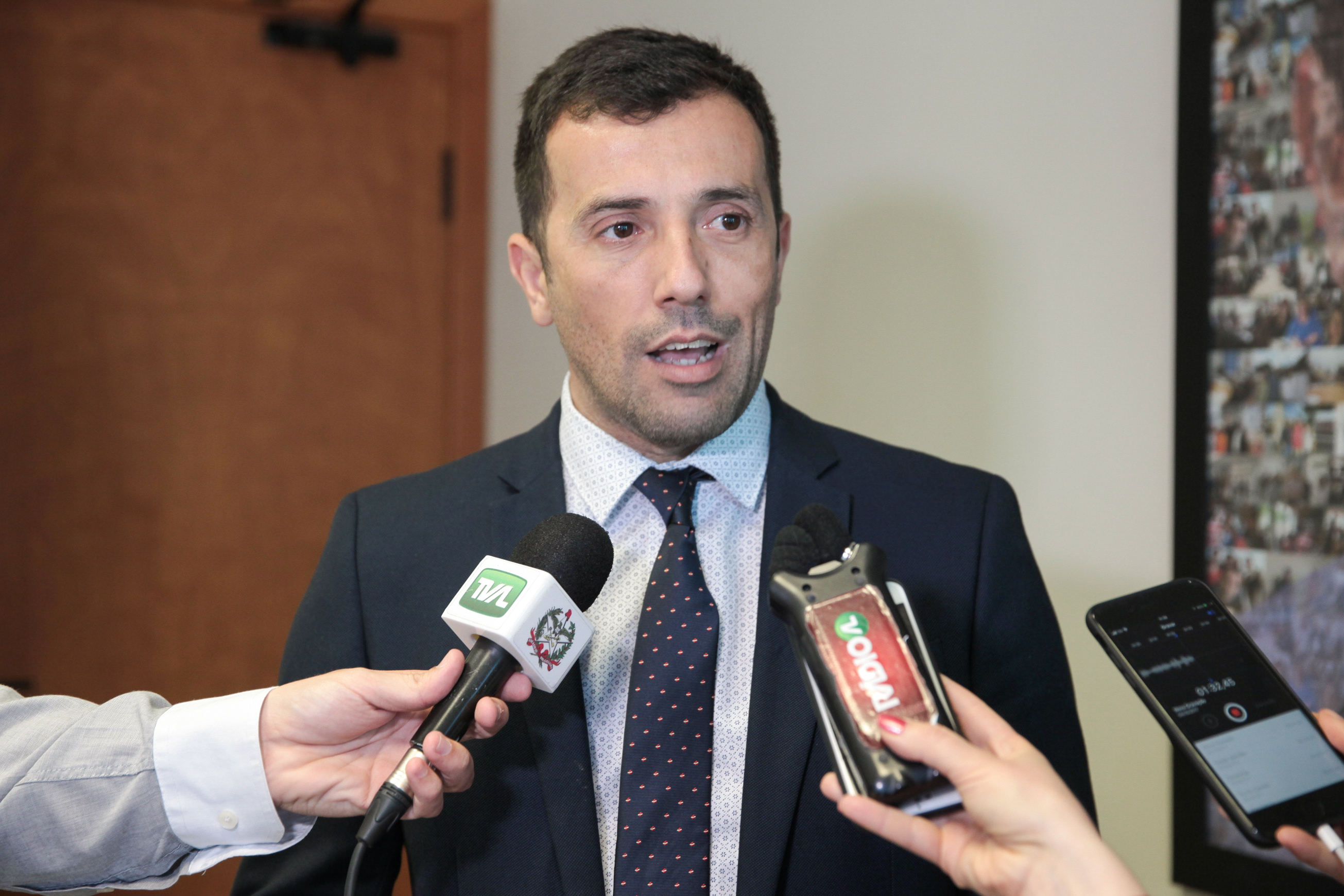 Deputado Patrício Destro (PSB). Comissão de Proteção Civil.