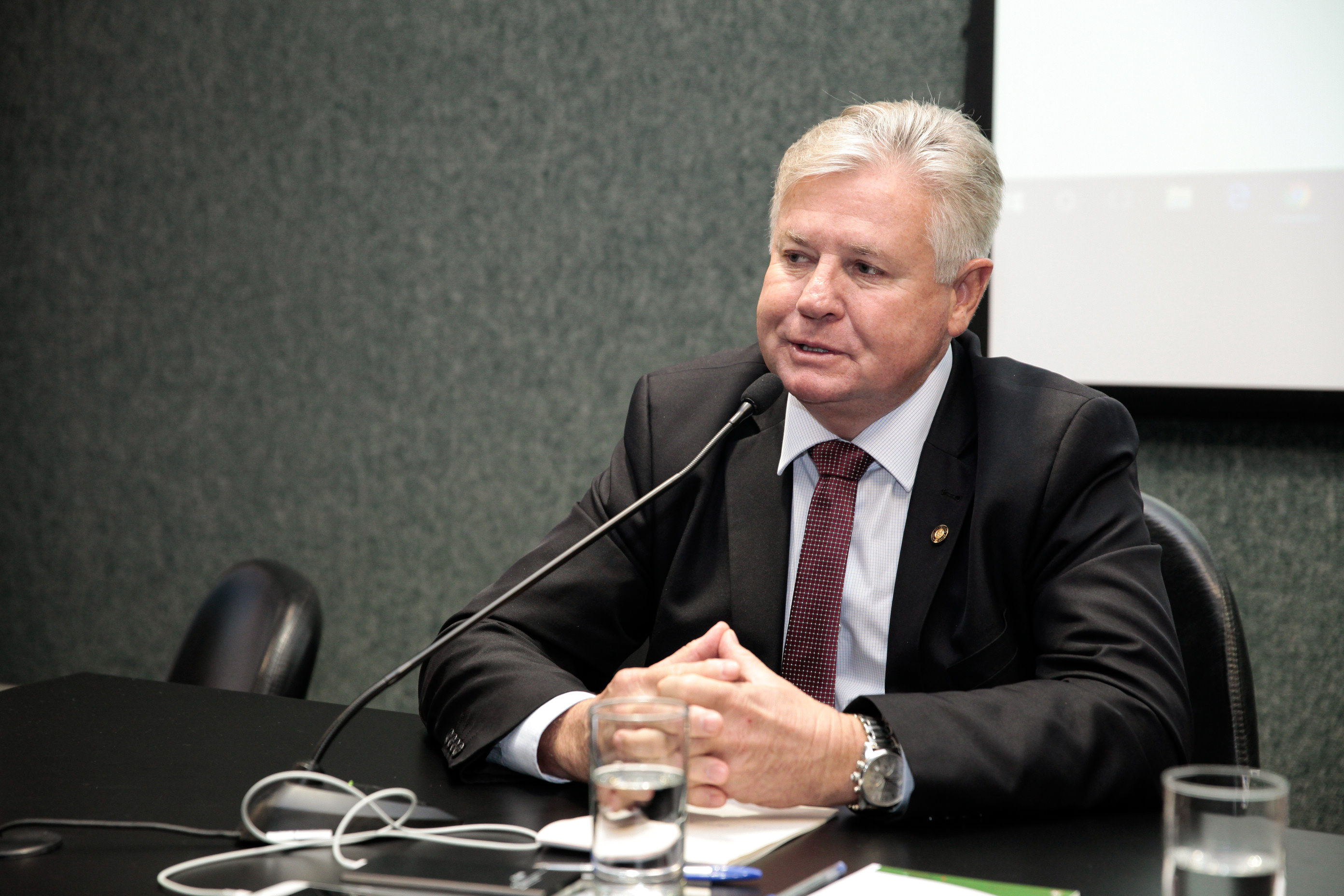 Deputado Nilso Berlanda (PR). Mesa Redonda com Deputados Estaduais - Estágio Visita.