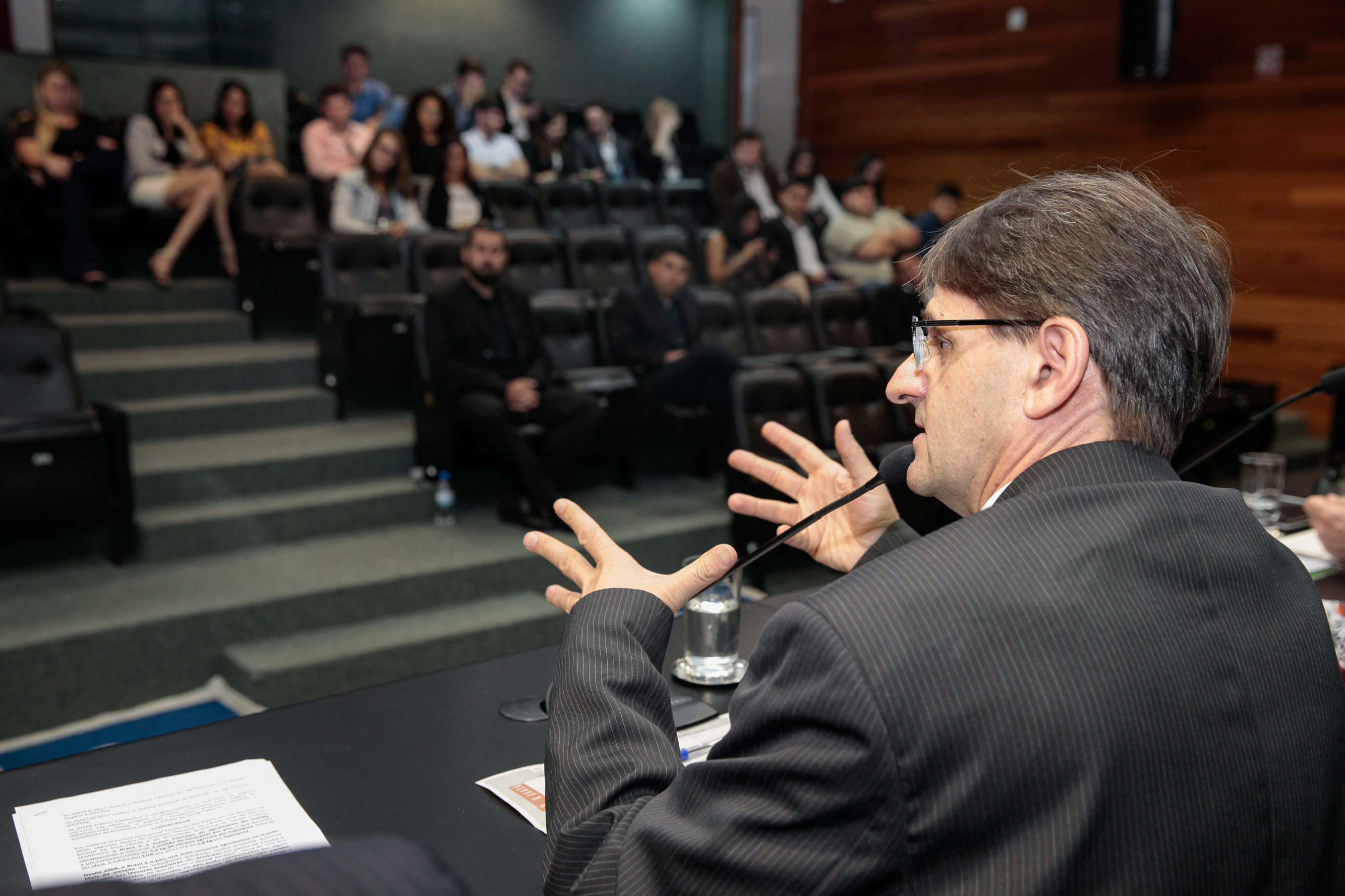 Mesa Redonda com Deputados Estaduais - Estágio Visita.