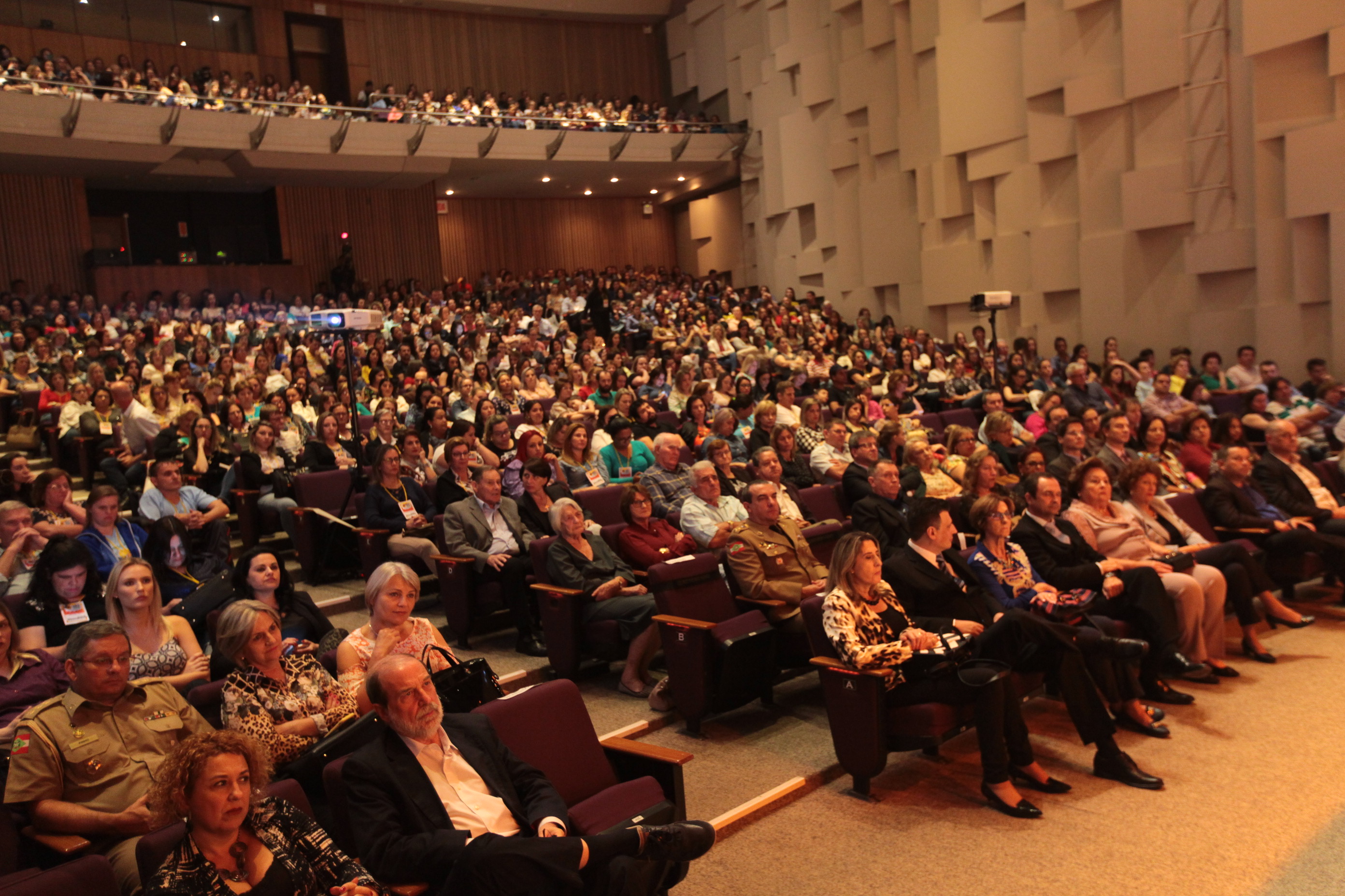XVI CONGRESSO ESTADUAL DAS APAES - Jaraguá do Sul/SC.
