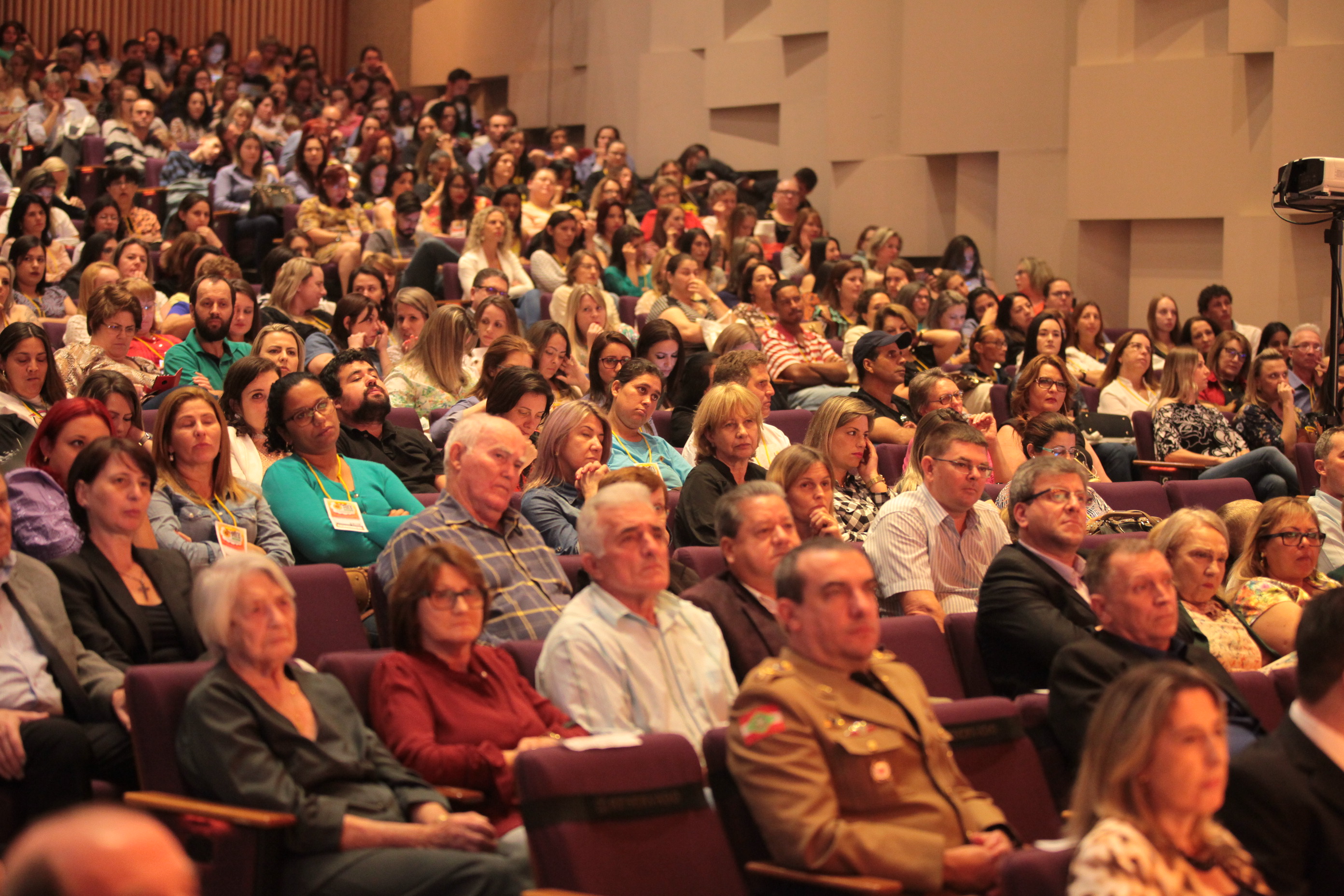 XVI CONGRESSO ESTADUAL DAS APAES - Jaraguá do Sul/SC.