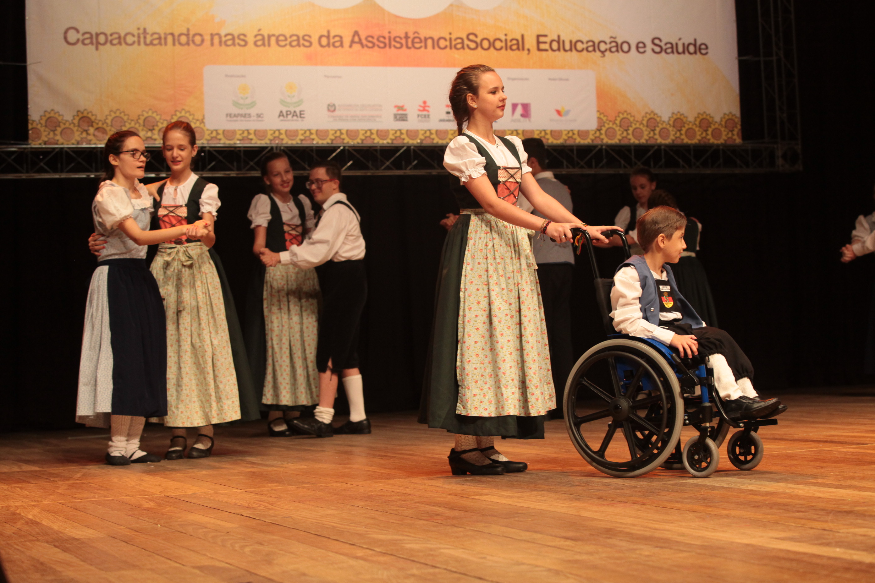 XVI CONGRESSO ESTADUAL DAS APAES - Jaraguá do Sul/SC.