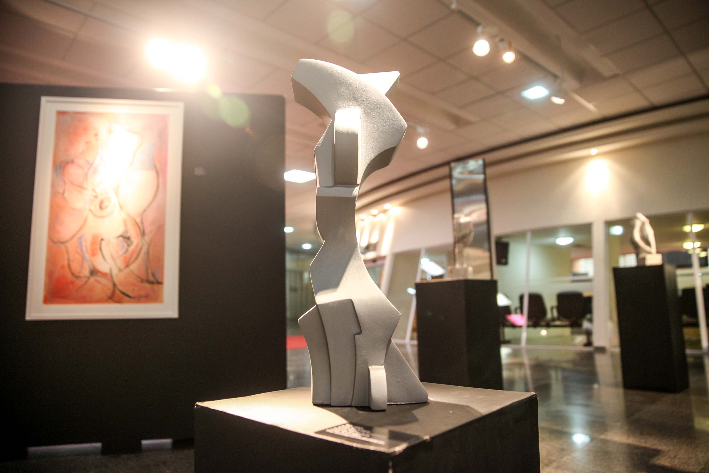 Exposição Fragmentos Infinitos.