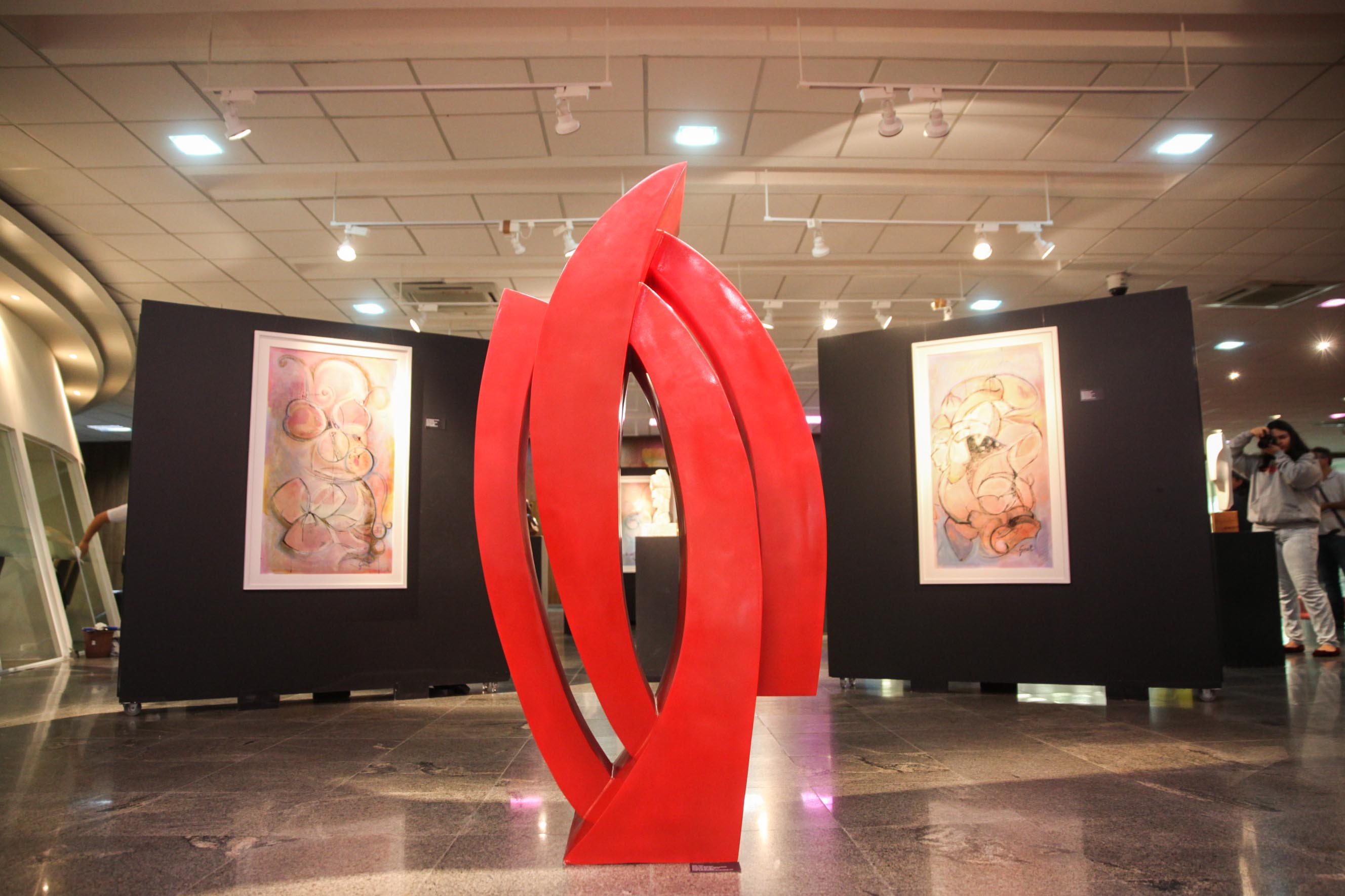 Exposição Fragmentos Infinitos.
