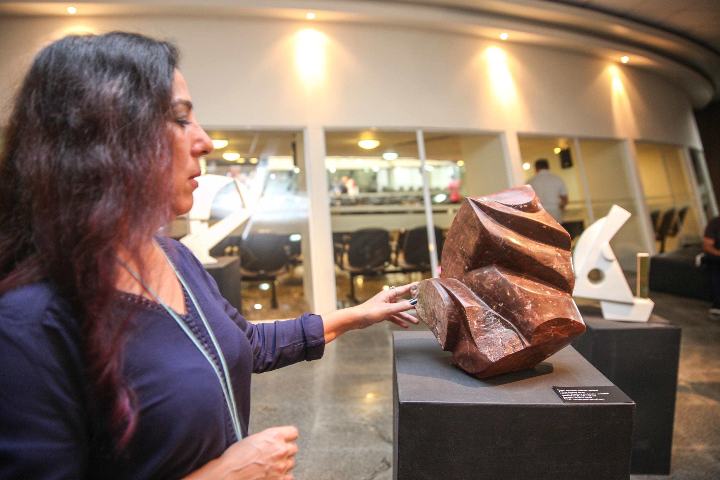 Cristina Giralt. Exposição Fragmentos Infinitos.