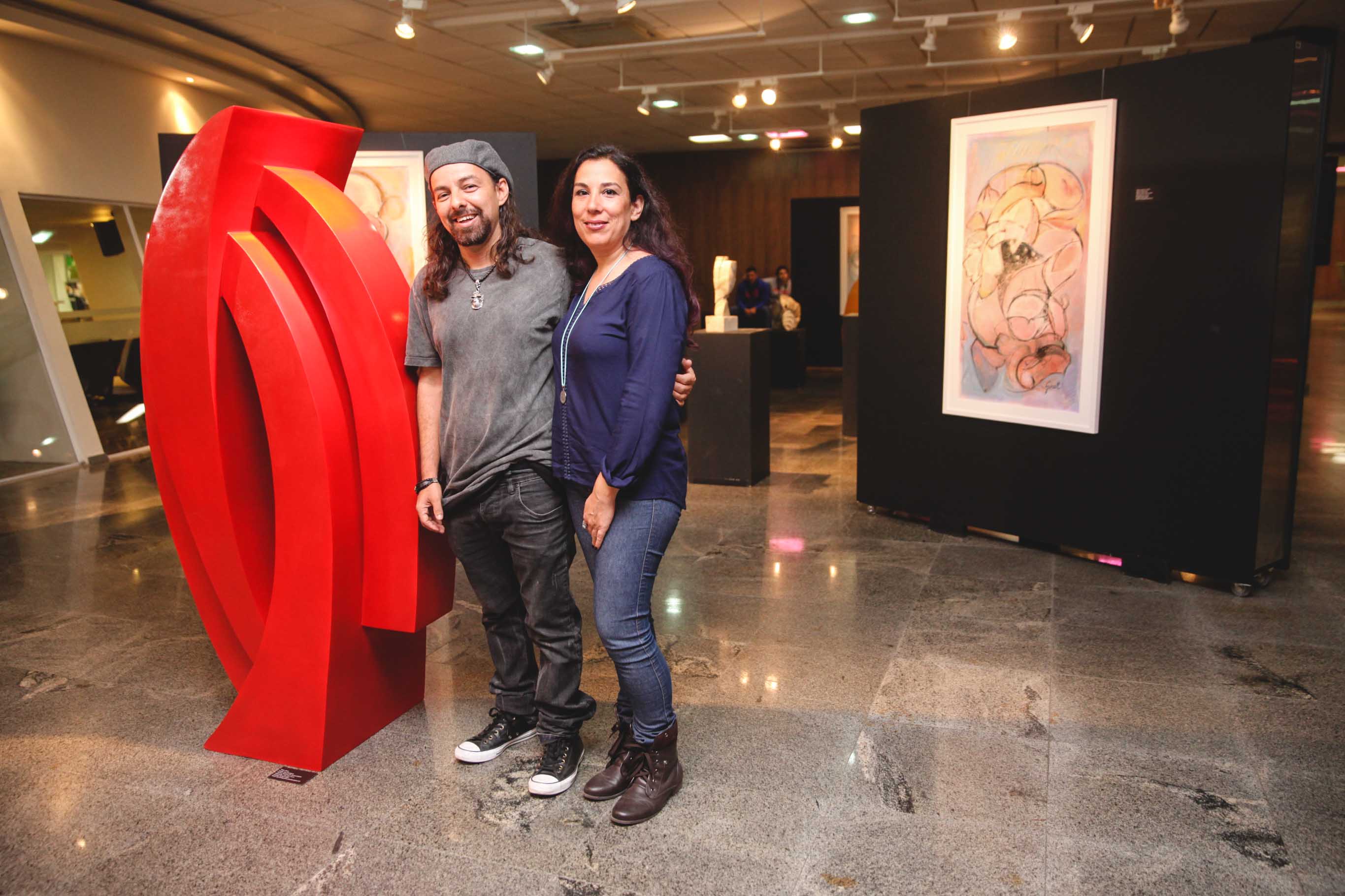 Cristina Giralt e Jean Rodrigues. Exposição Fragmentos Infinitos.