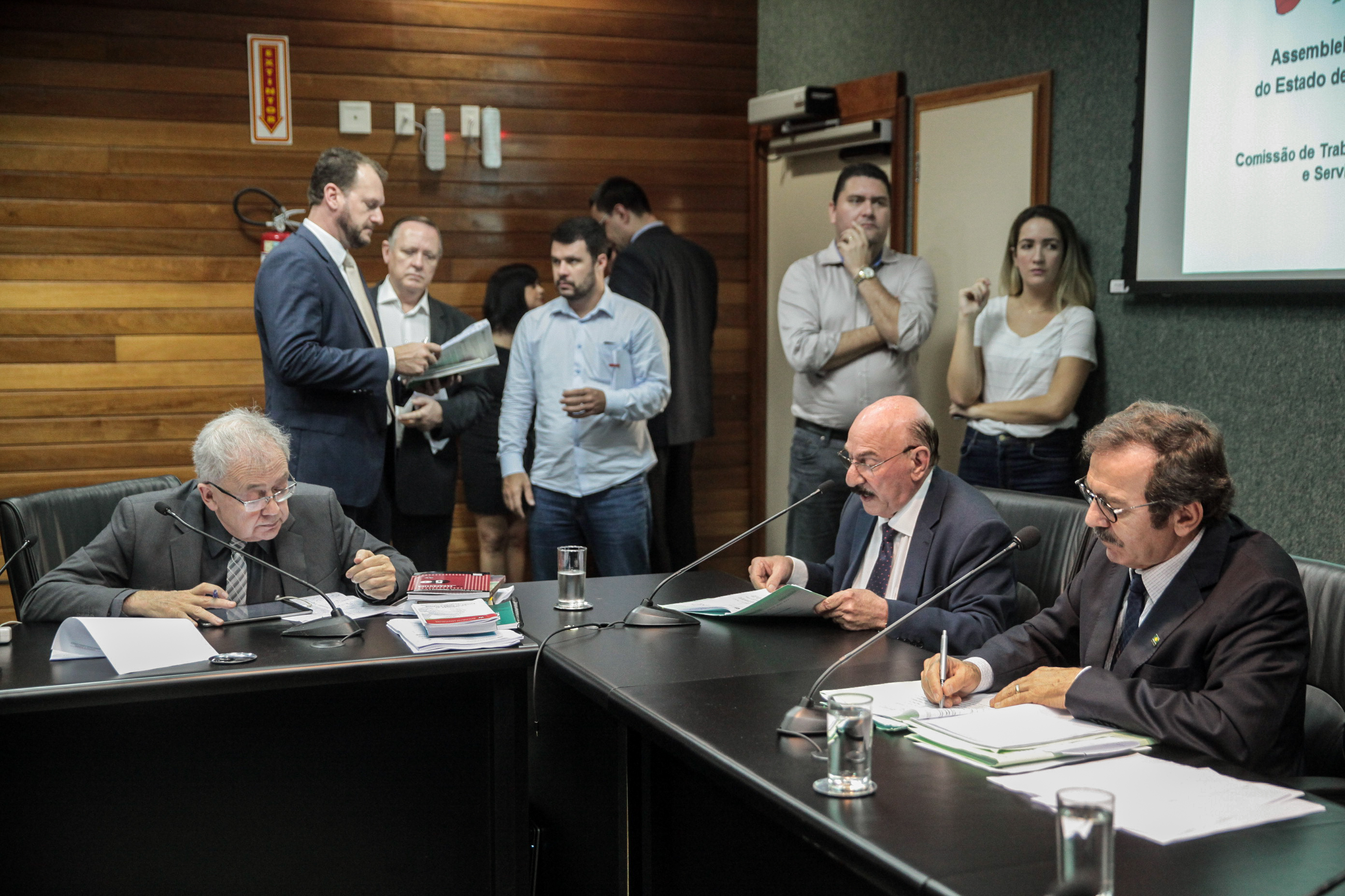 Comissão de Trabalho, Administração e Serviço Público.