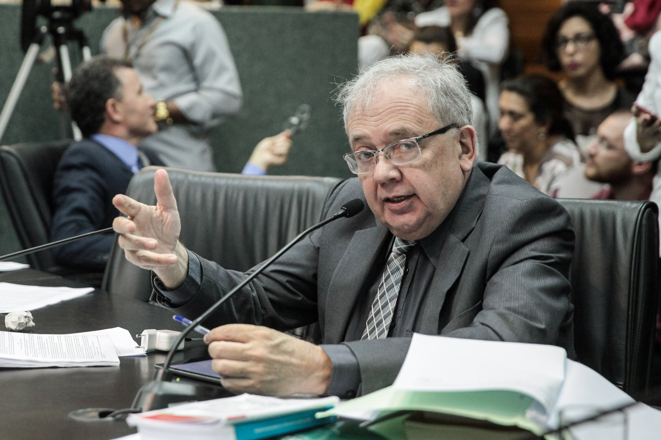 Deputado Fernando Coruja (PMDB). Comissão de Trabalho, Administração e Serviço Público.