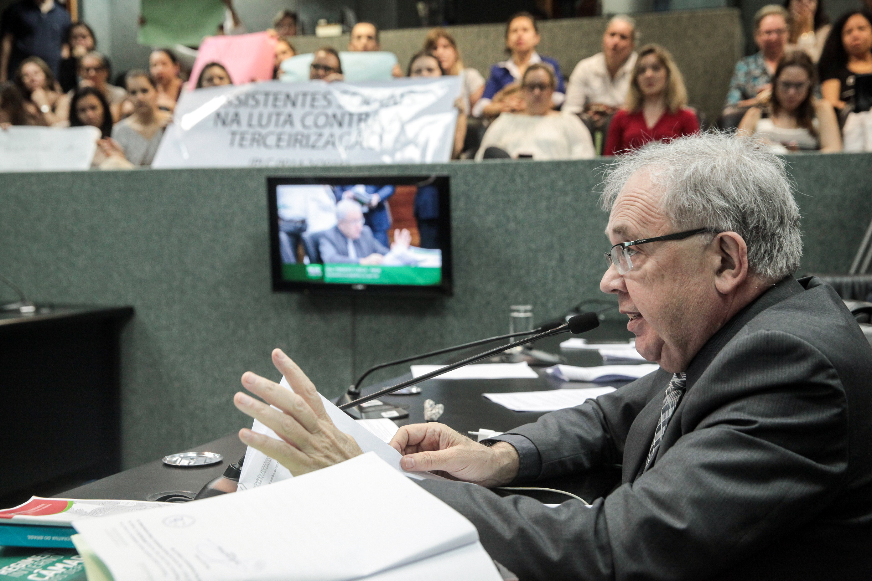 Deputado Fernando Coruja (PMDB). Comissão de Trabalho, Administração e Serviço Público.