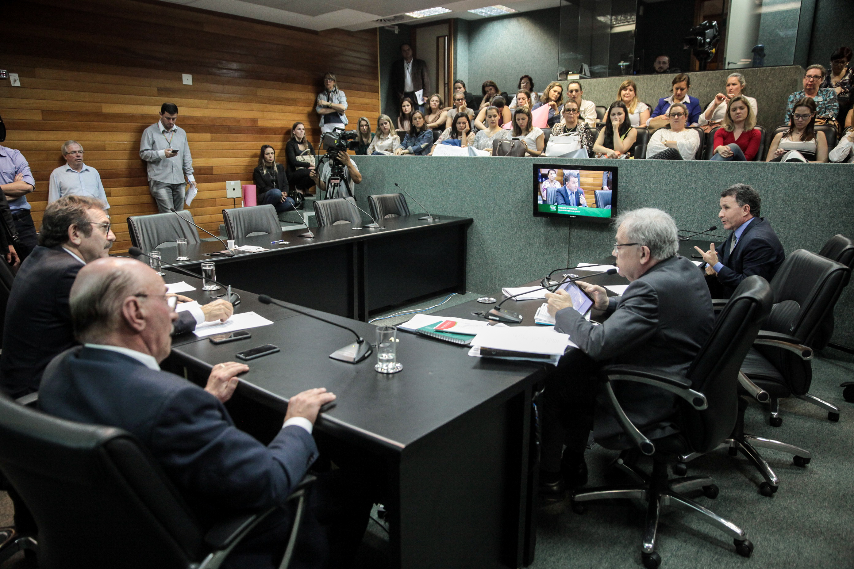 Comissão de Trabalho, Administração e Serviço Público.