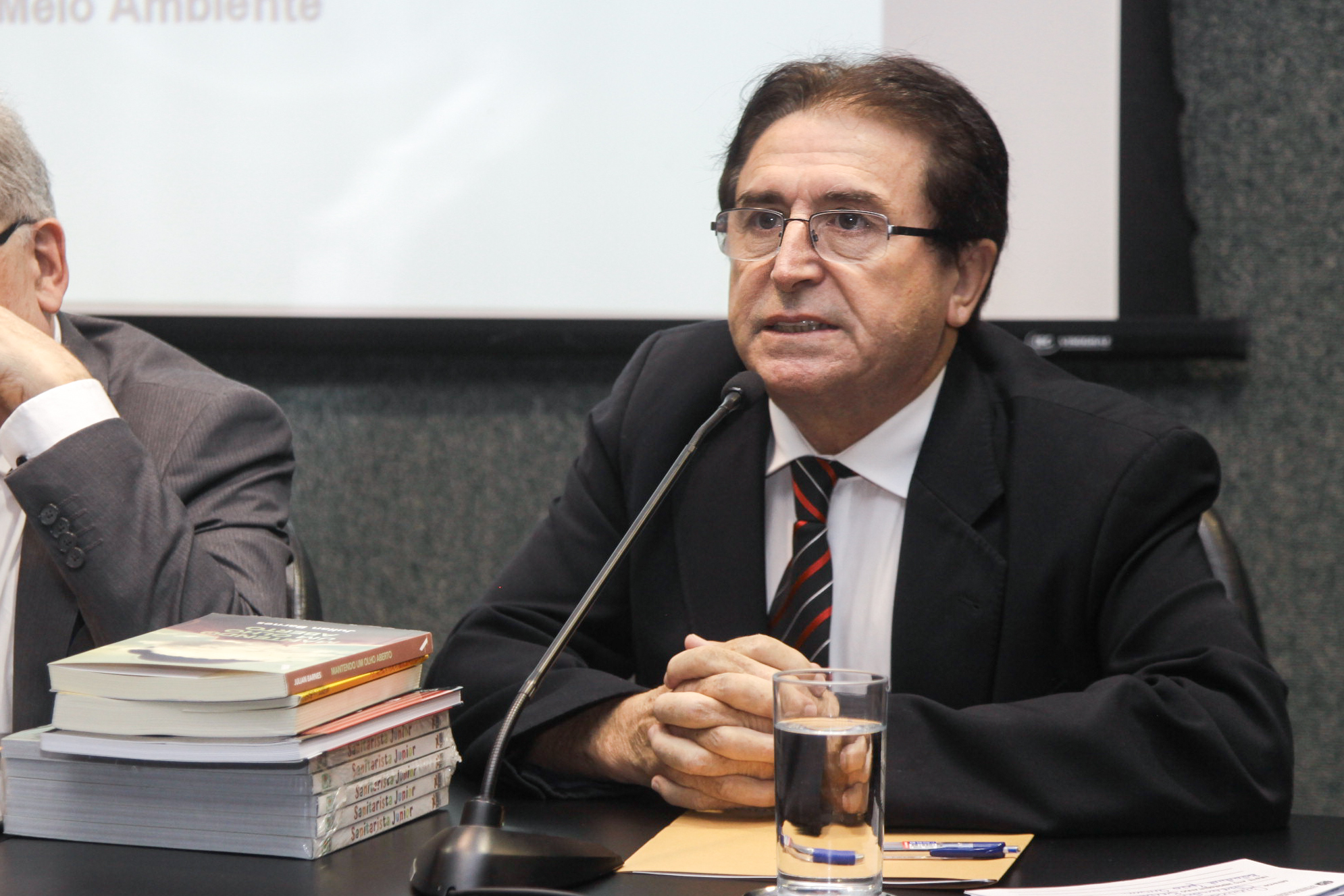 Deputado Antônio Aguiar (PMDB). Audiência Pública Sobre Código Estadual de Proteção aos Animais.
